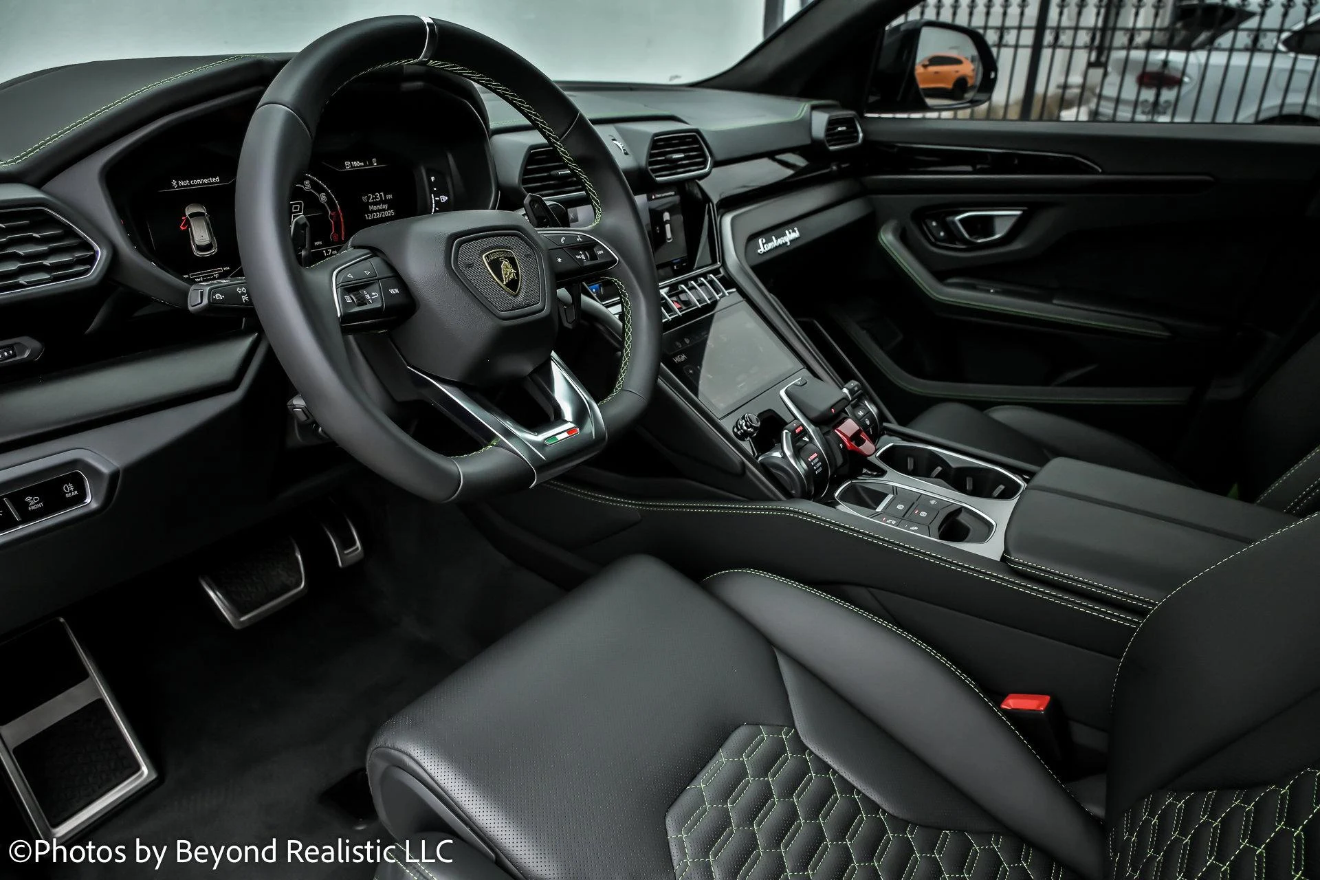 mph023_3823476607_Used_2024_Lamborghini_Urus_S_1766655591_9bcf5e166c