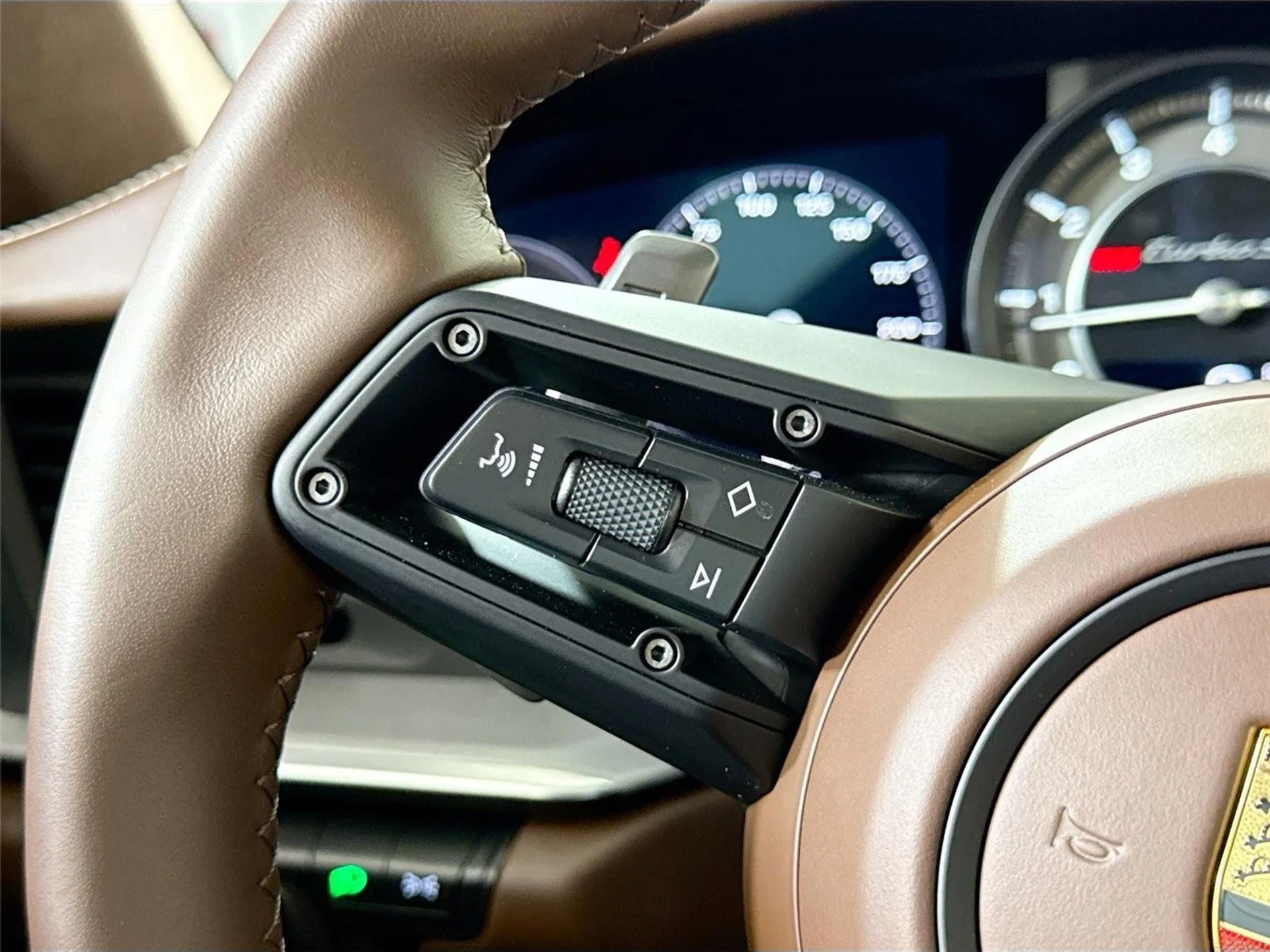 mph023_3835864789_672f080e1a1a23eece0560cae52fd7d4_a5d608ffa4