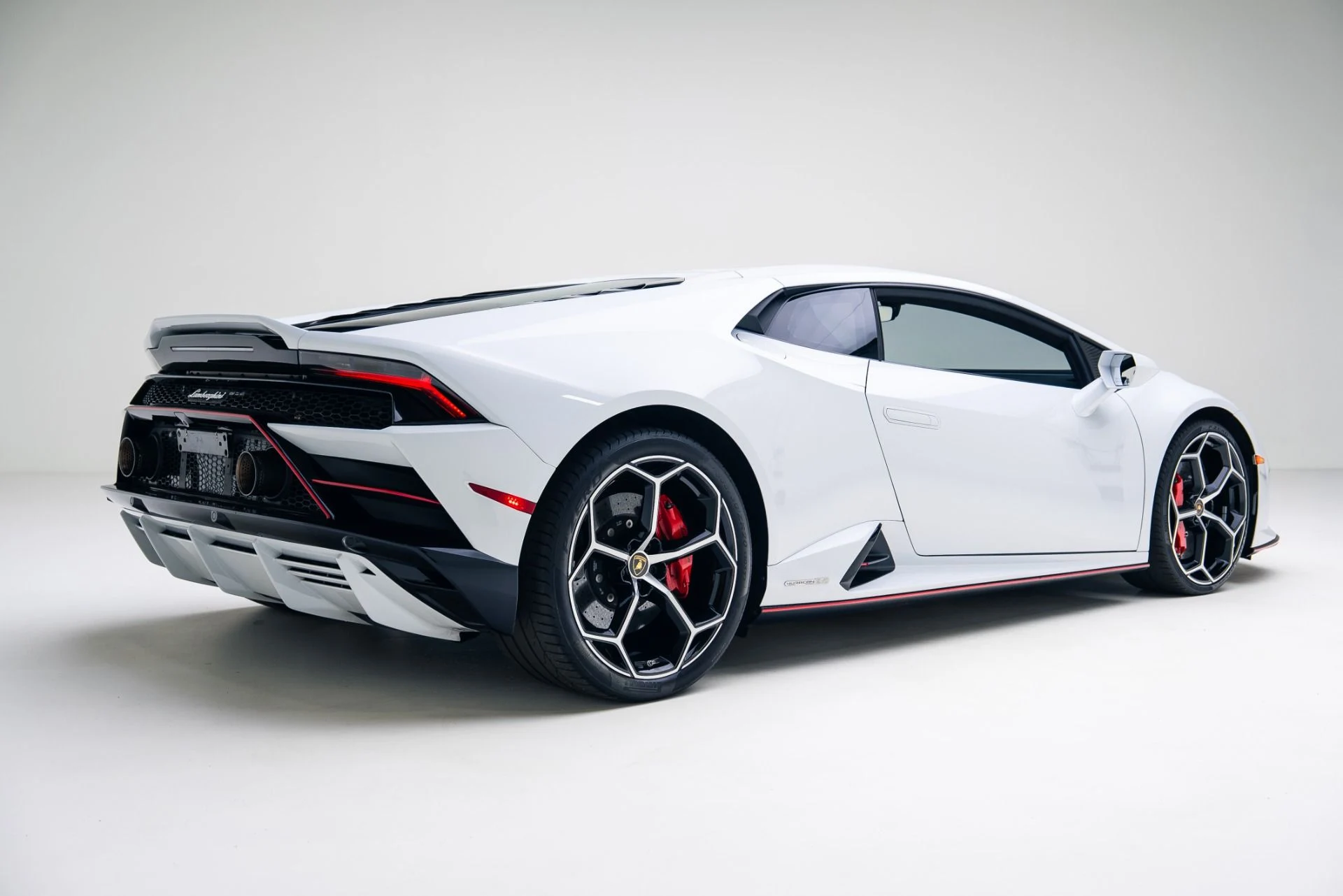 mph023_3843975739_Used_2020_Lamborghini_Huracan_EVO_1766089728_5715308e08