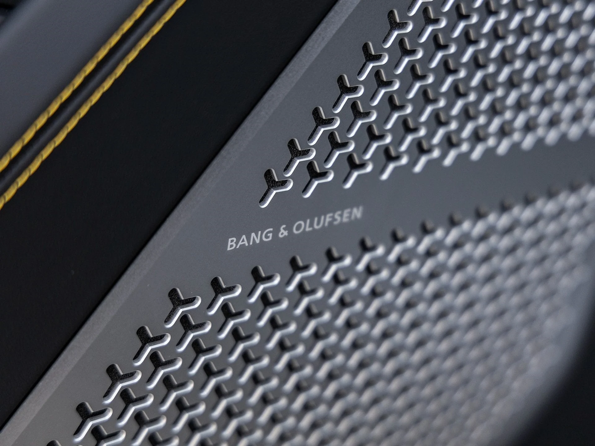 mph023_3845405620_24_464fd42970