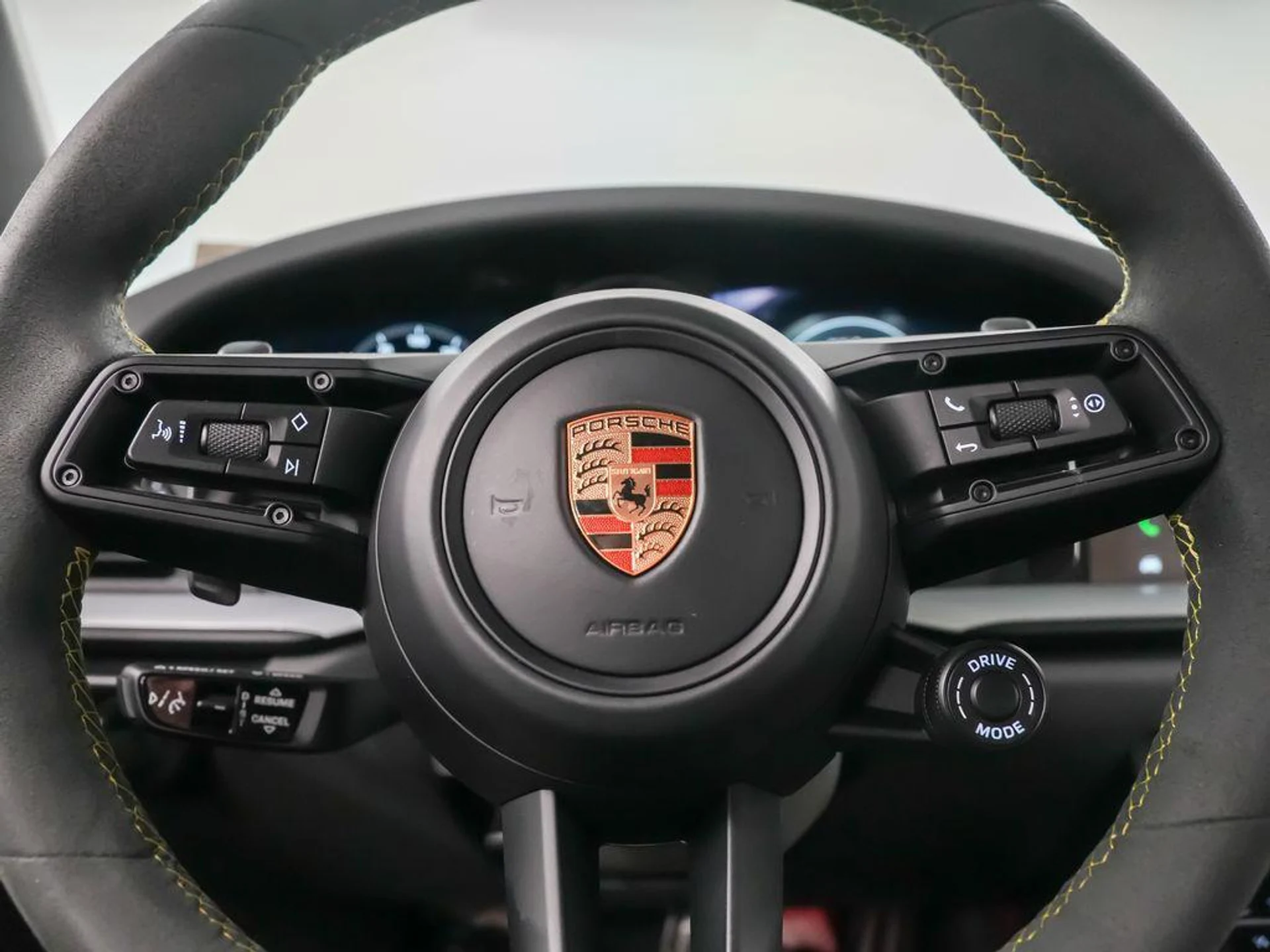 mph023_3847313736_g9t_BJSO_Ufbcdob2vy_K_Iyulgu_P3_Y_553a2ab6a5