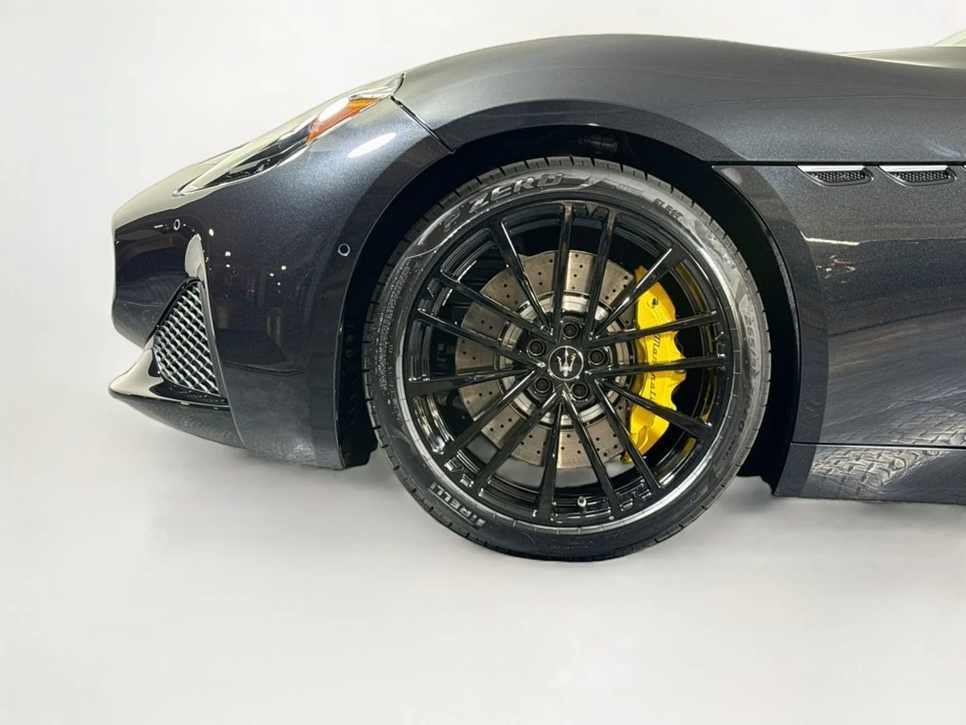 mph023_385245317_new_2026_maserati_grancabrio_convertible_11350_23036271_25_1024_fcb939dfe9