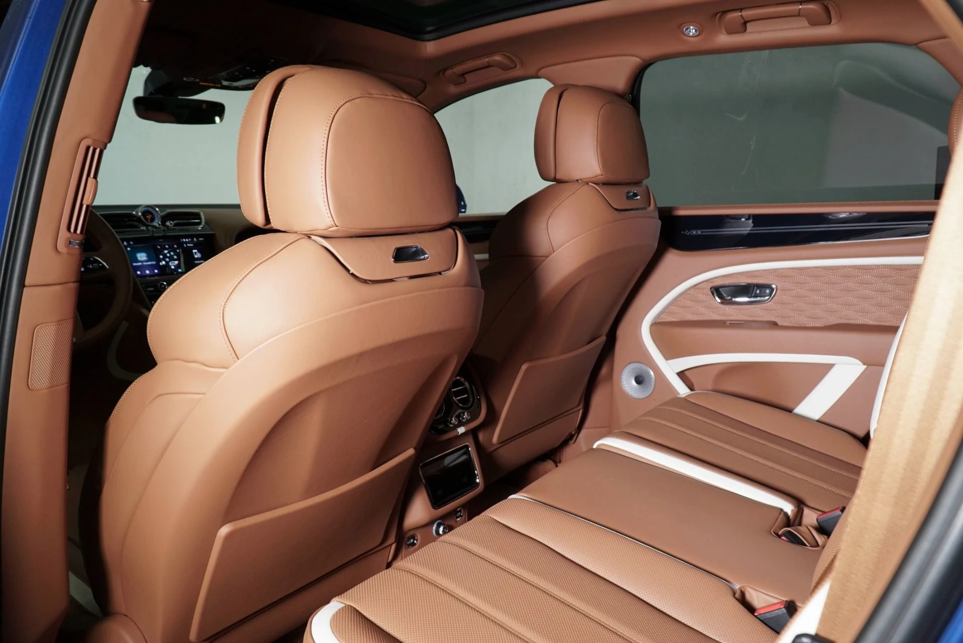 mph023_3855372492_New_2026_Bentley_Bentayga_Speed_1771893076_2f0d6e3038