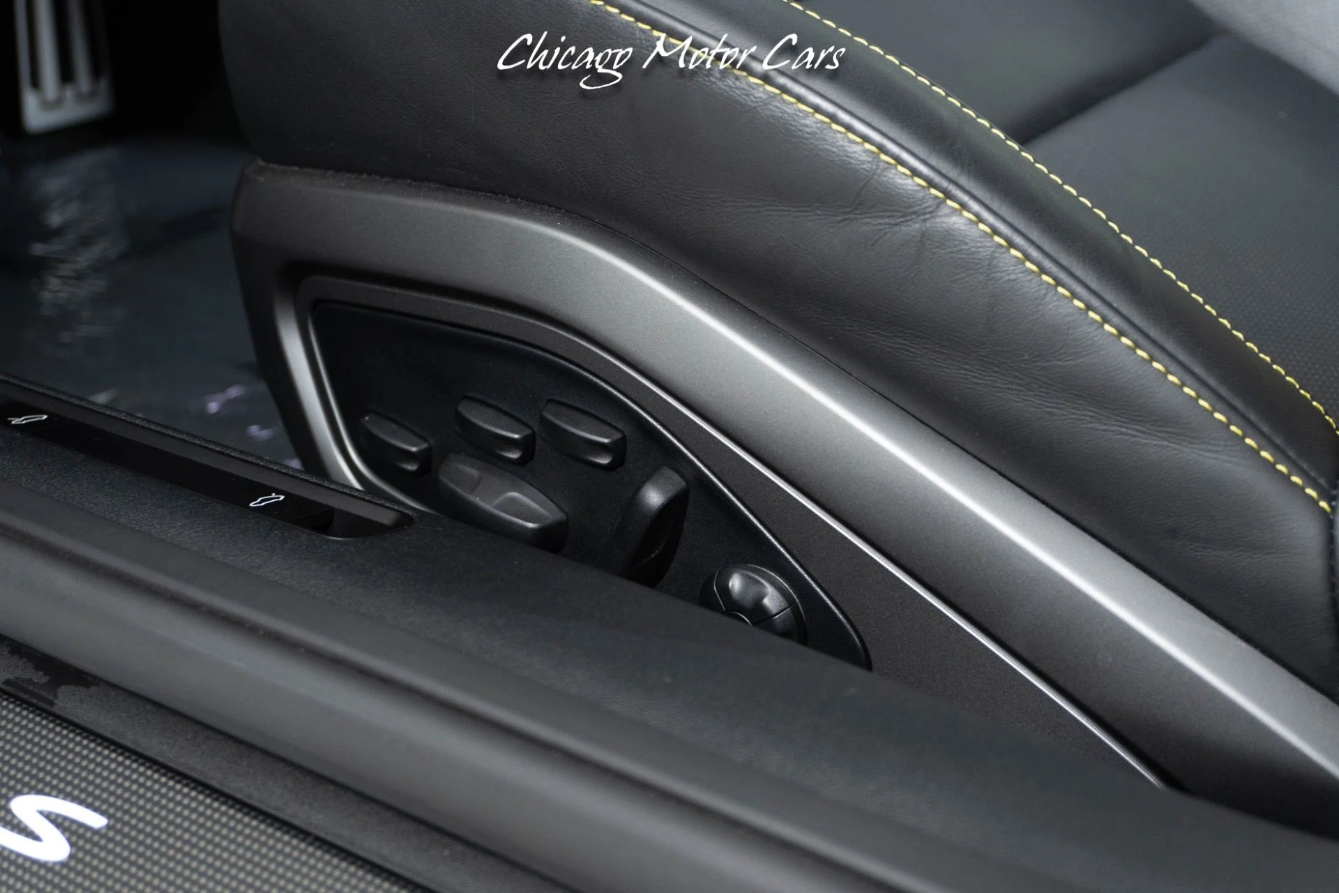 mph023_3868012828_13207_p24_l_6154883c61