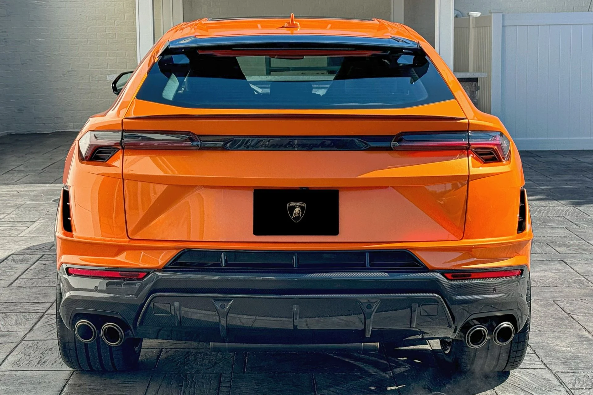 mph023_386881818_Used_2024_Lamborghini_Urus_Performante_1741676179_e97138b6a4