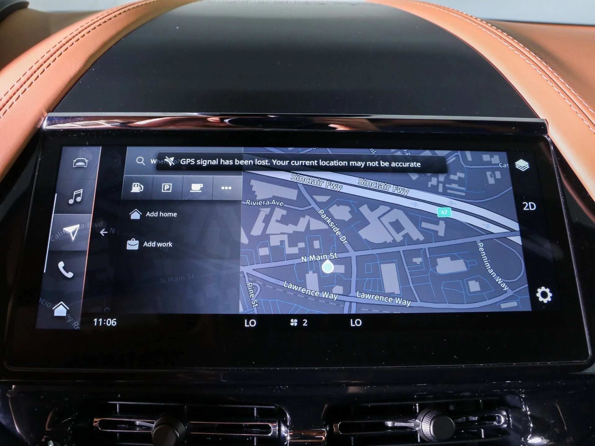 mph023_3871120899_New_2025_Aston_Martin_DBX_707_1758482676_87b10a4378