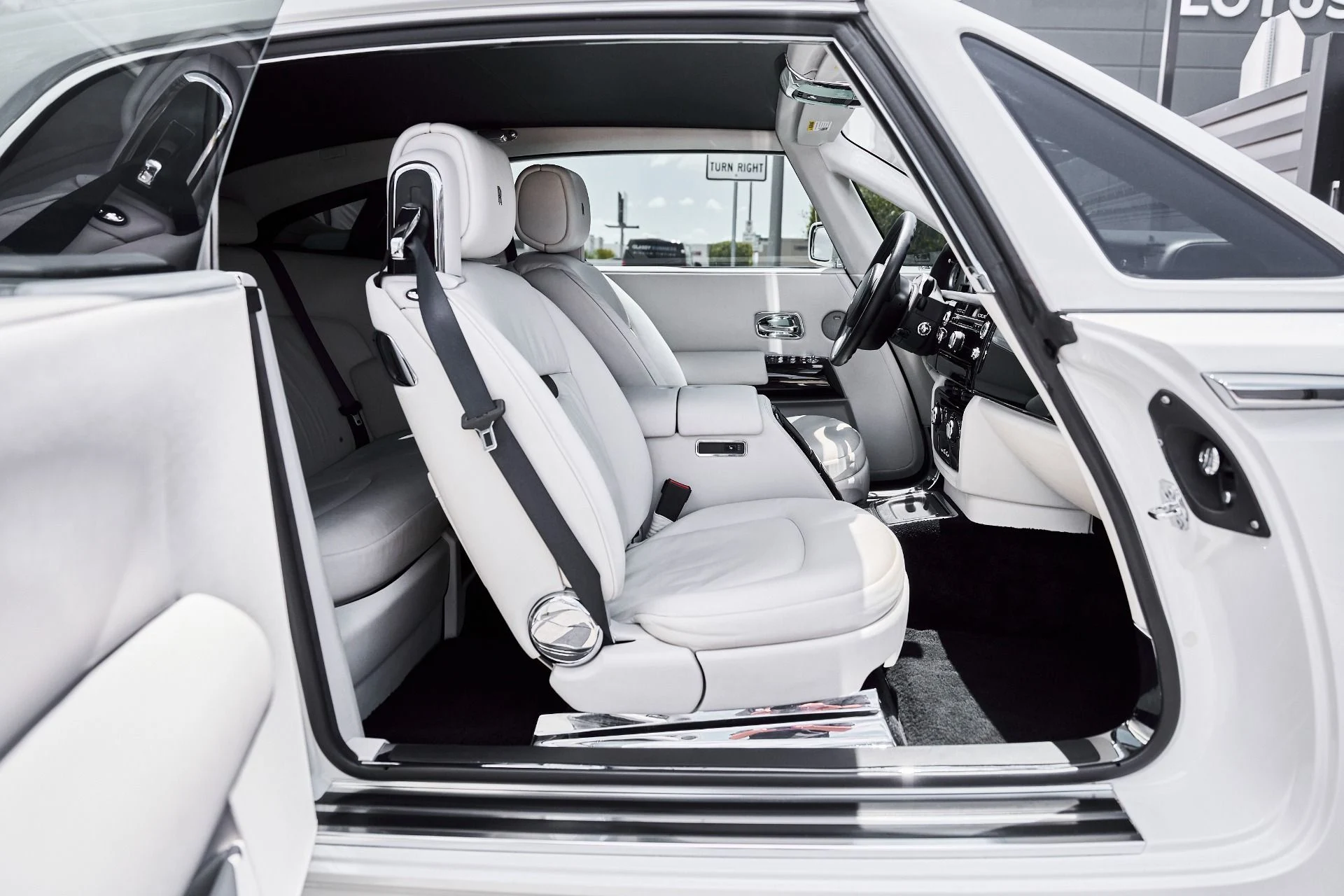 mph023_388348105_Used_2009_Rolls_Royce_Phantom_Coupe_Base_1780102060_122d4df6f7