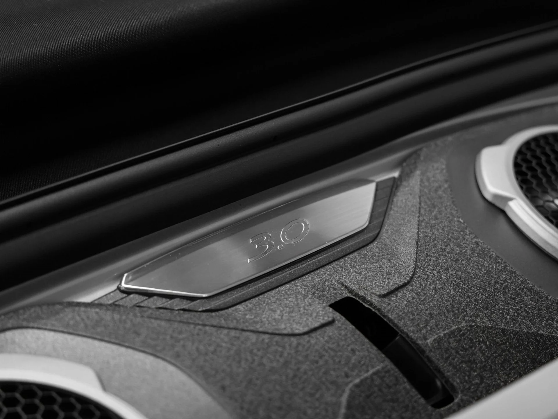 mph023_3890128740_24_dbb3f95959