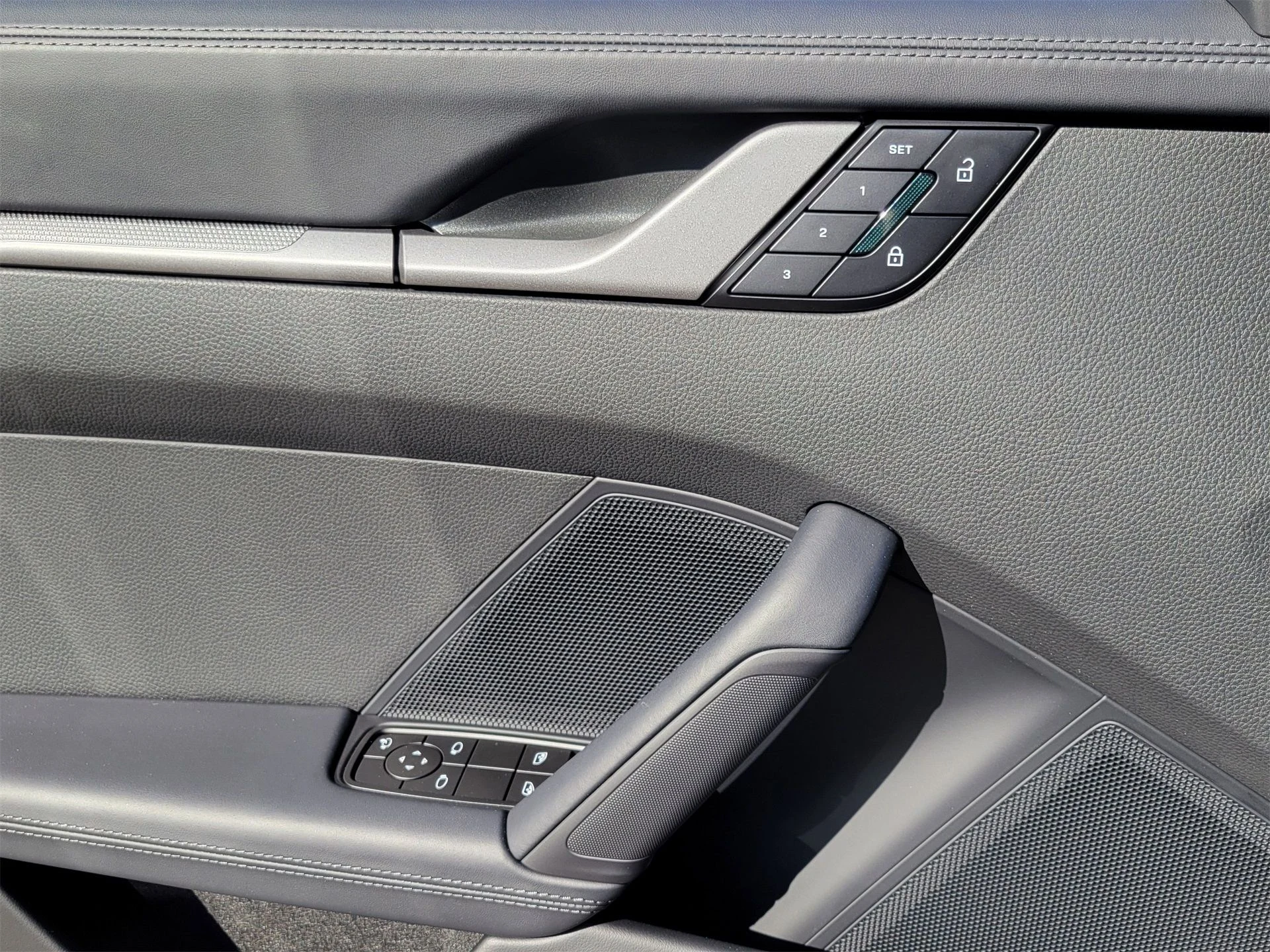 mph023_3891330797_391e8494f18ac1d7275ca3e842030d6c_c705451652