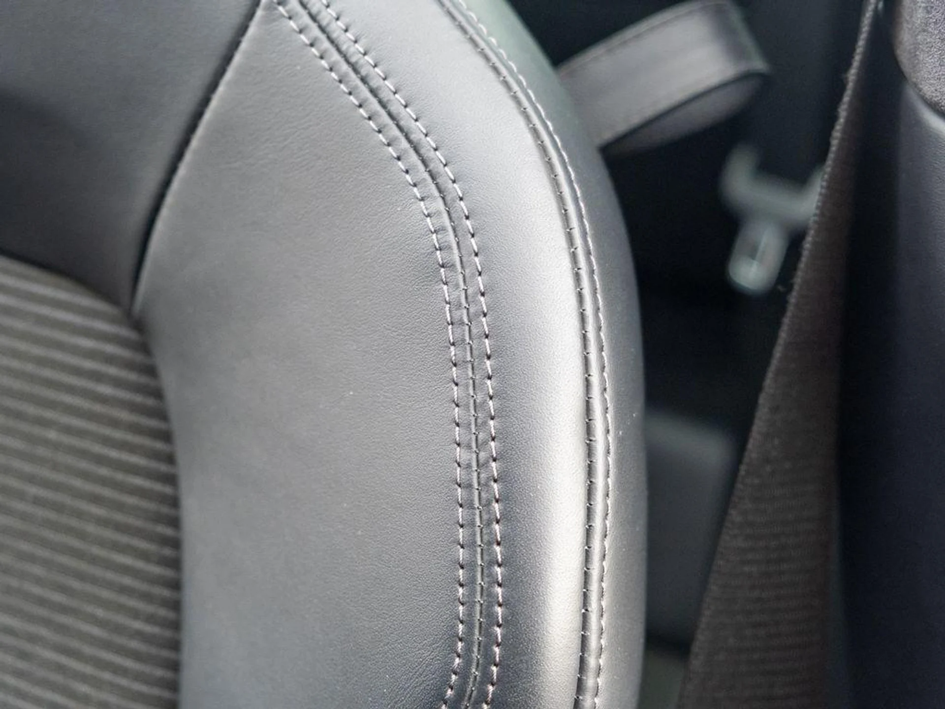 mph023_3893800055_pz_Oy_HL_1_Ne_R_Wqn5xo_Oi_Ho2_L8_Nk_H0_498e499e5a