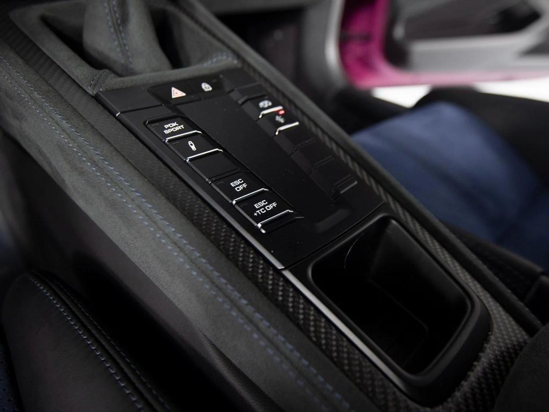 mph023_3895066923_gy245_Vt8xni2v5_Fi6_J_Qx4hej_o_E_65ba3b1201