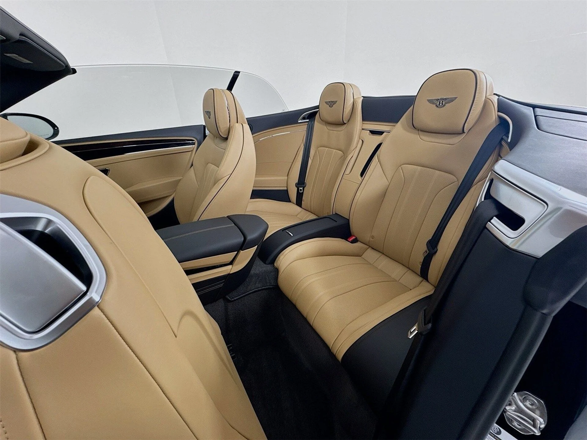 mph023_3901725494_9b3e89f03443c6d9bd7fba4347d9ce0dx_1e7a6981e7