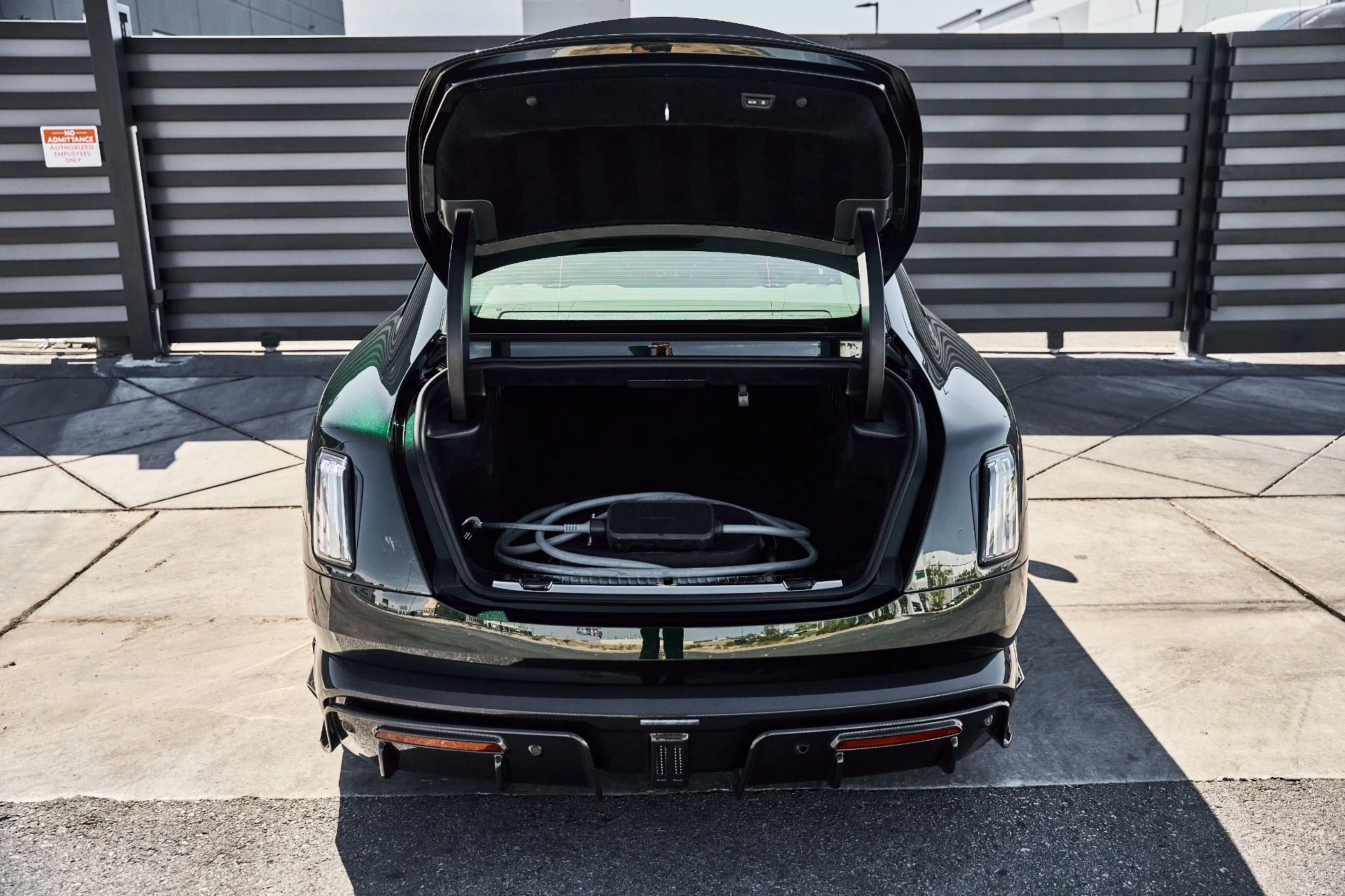 mph023_3902144825_Used_2024_Rolls_Royce_Spectre_Mansory_1776840042_2015fe727e