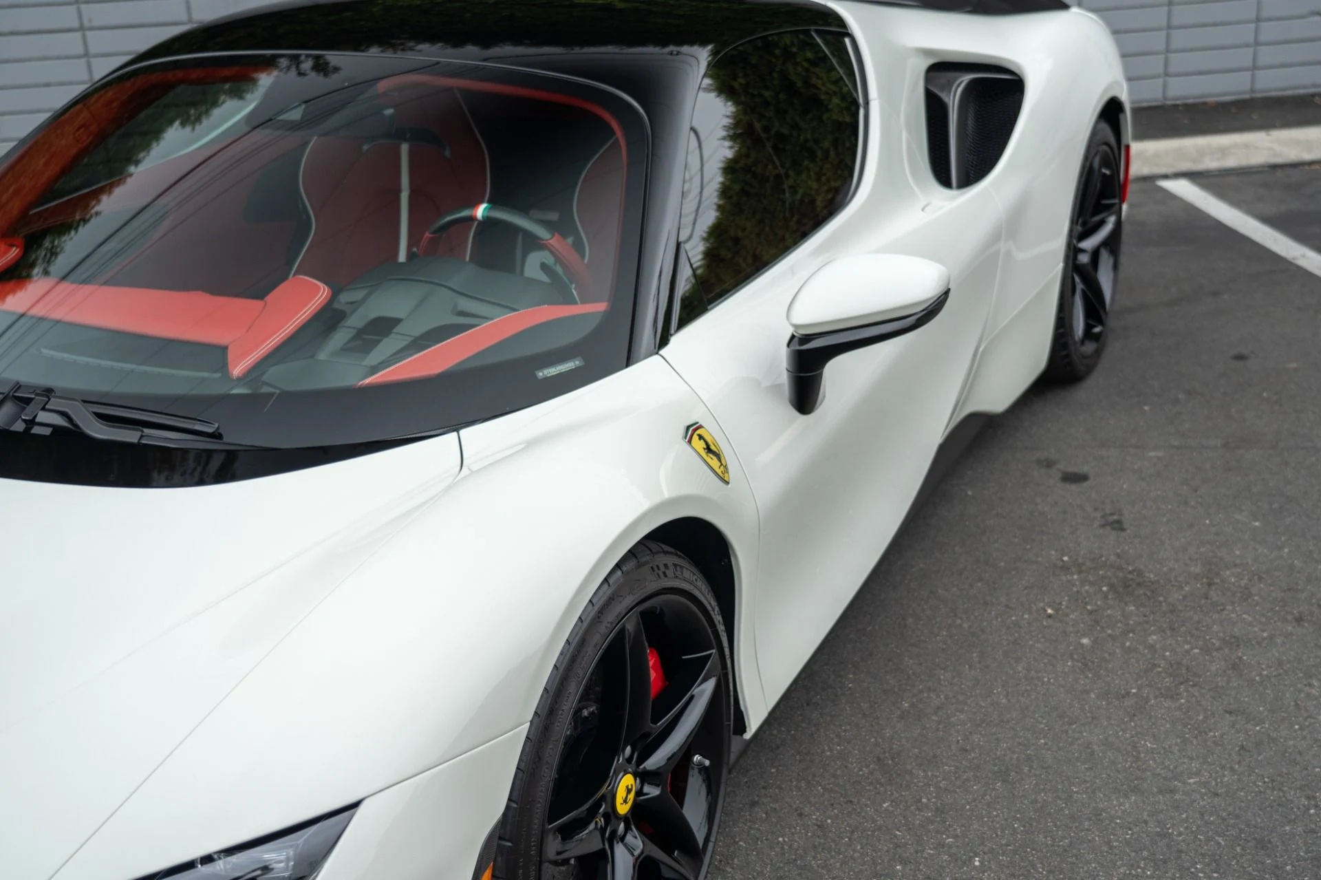 mph023_3906311427_Used_2022_Ferrari_SF_90_Stradale_1759959482_b39153d245