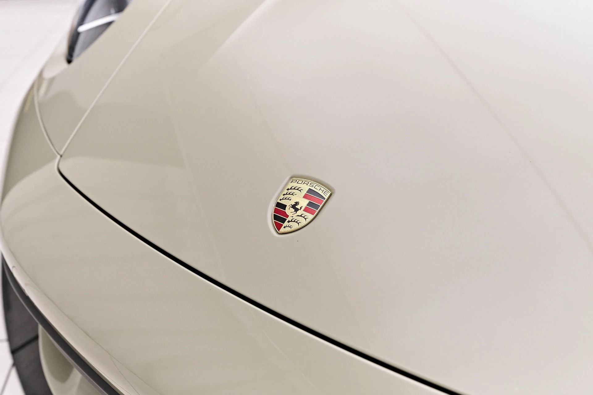 mph023_3906389444_Used_2022_Porsche_911_Carrera_S_1759192891_98eacb22d0