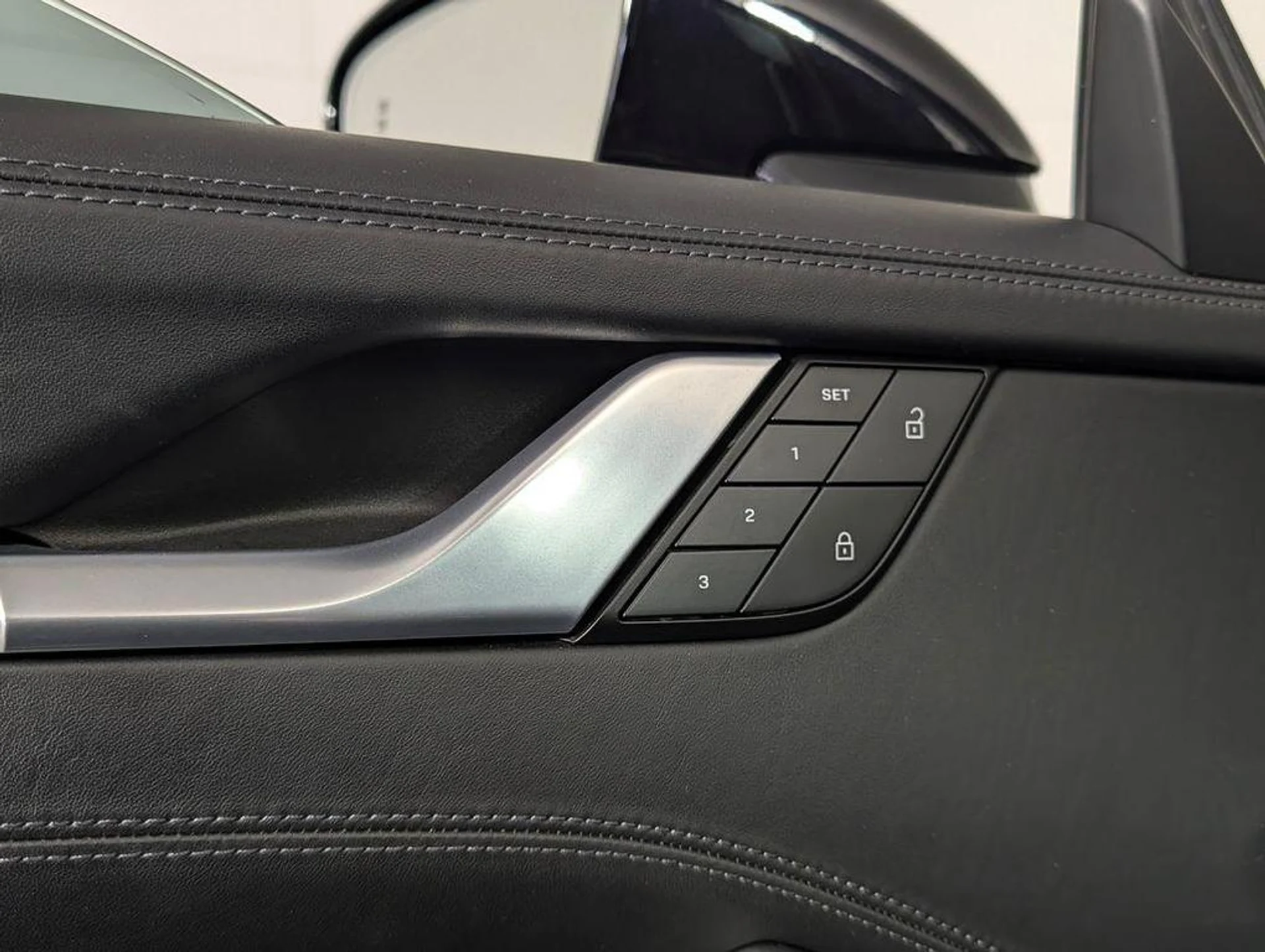 mph023_3909391435_04_Fc_Yf_S2_E9_Xg_A_Pp5je_W_Ec3_A_Eu_Cc_2b7c8c9c2f