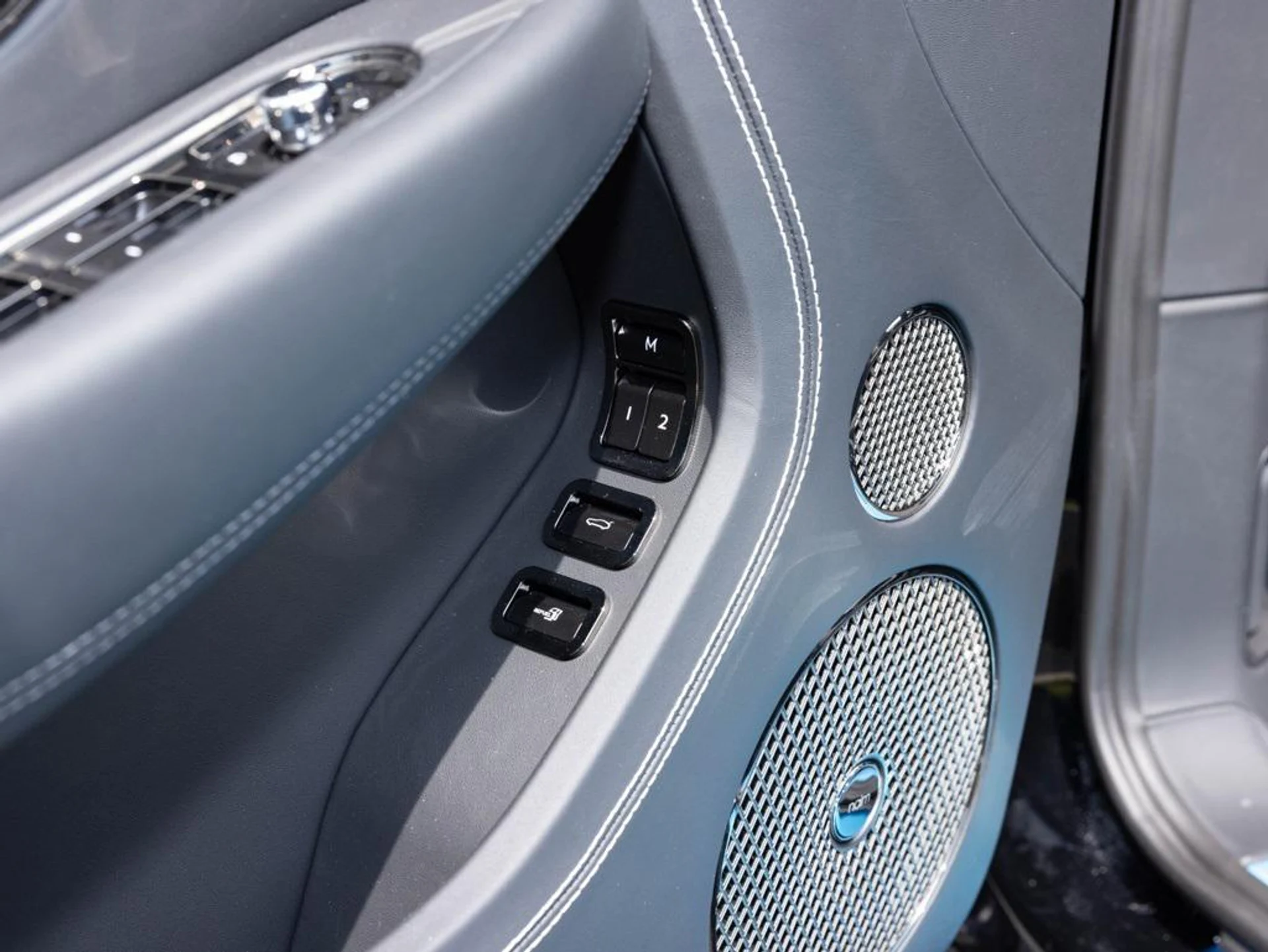 mph023_3912816638_445756534_68a0b01647582abe1d6e7f85_ea64900588