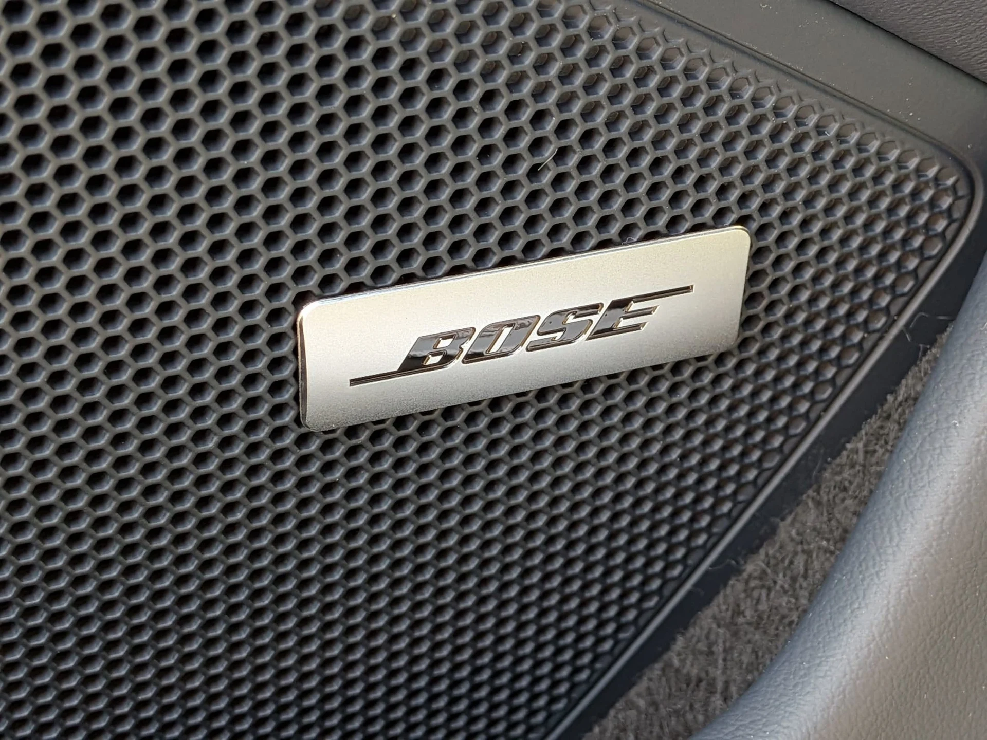 mph023_3917828425_bf67e2b5e2faa42546a8d537d05afa57x_4df49e1762