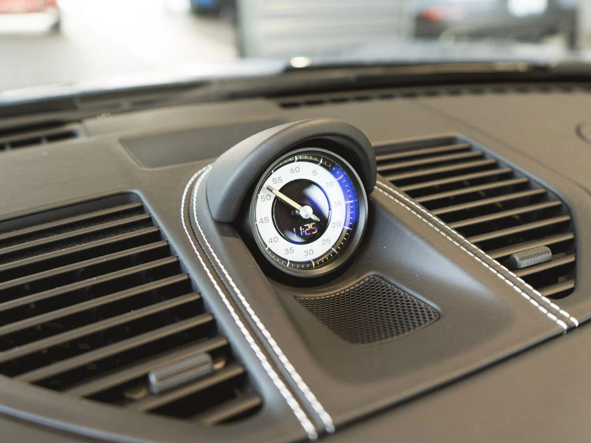 mph023_3921556655_ij5_GN_Vgri_Pi7u_WWHJRS_Fr_F_Bz_MM_9459477474