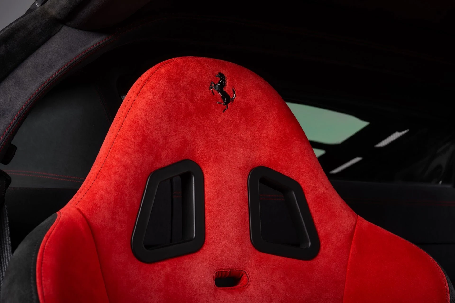 mph023_3921560389_10842_p24_l_ced7f71c22