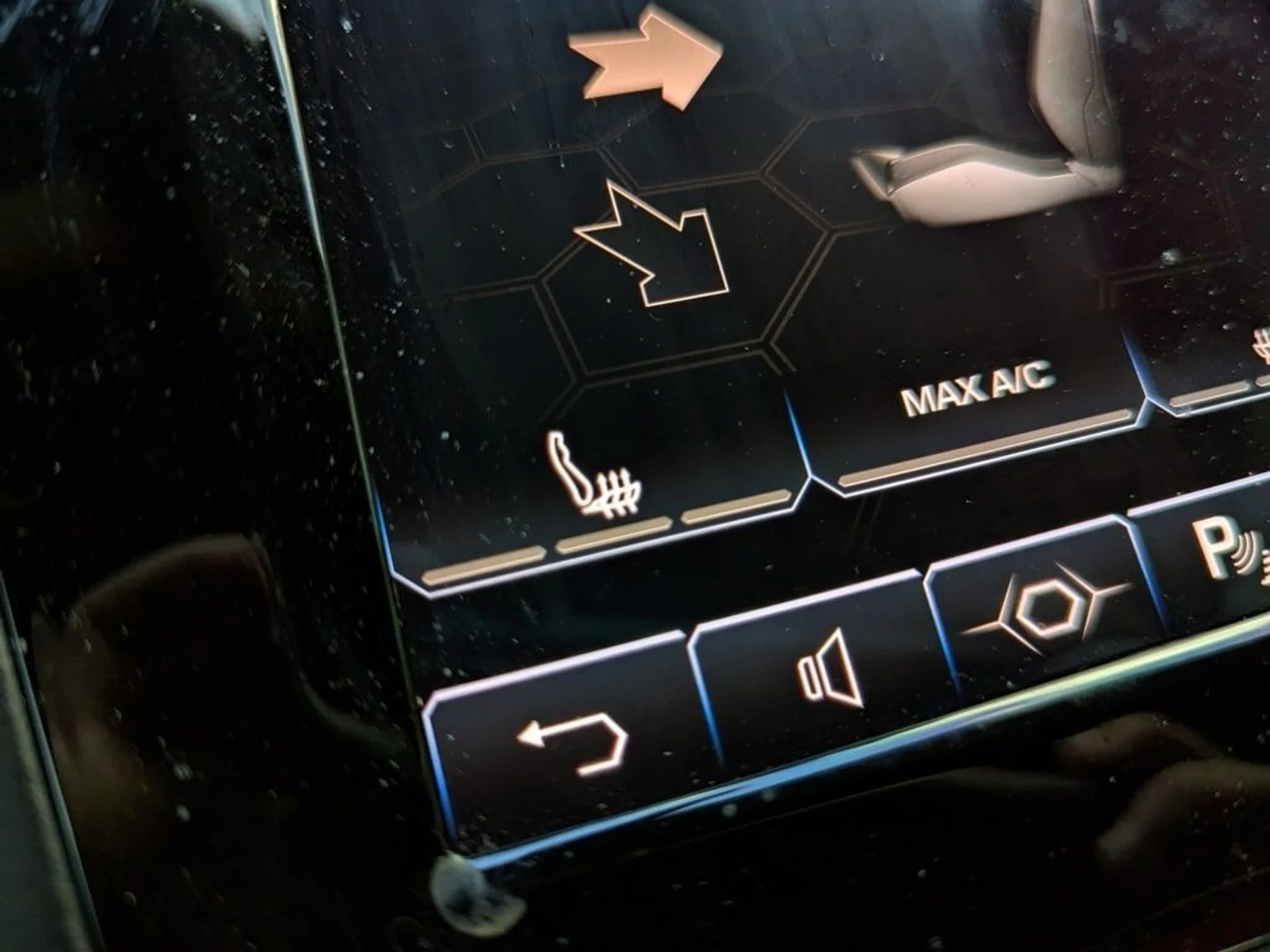 mph023_3926877611_8321a448978b8b104573e209fd9e4102x_e4ca8b08c7