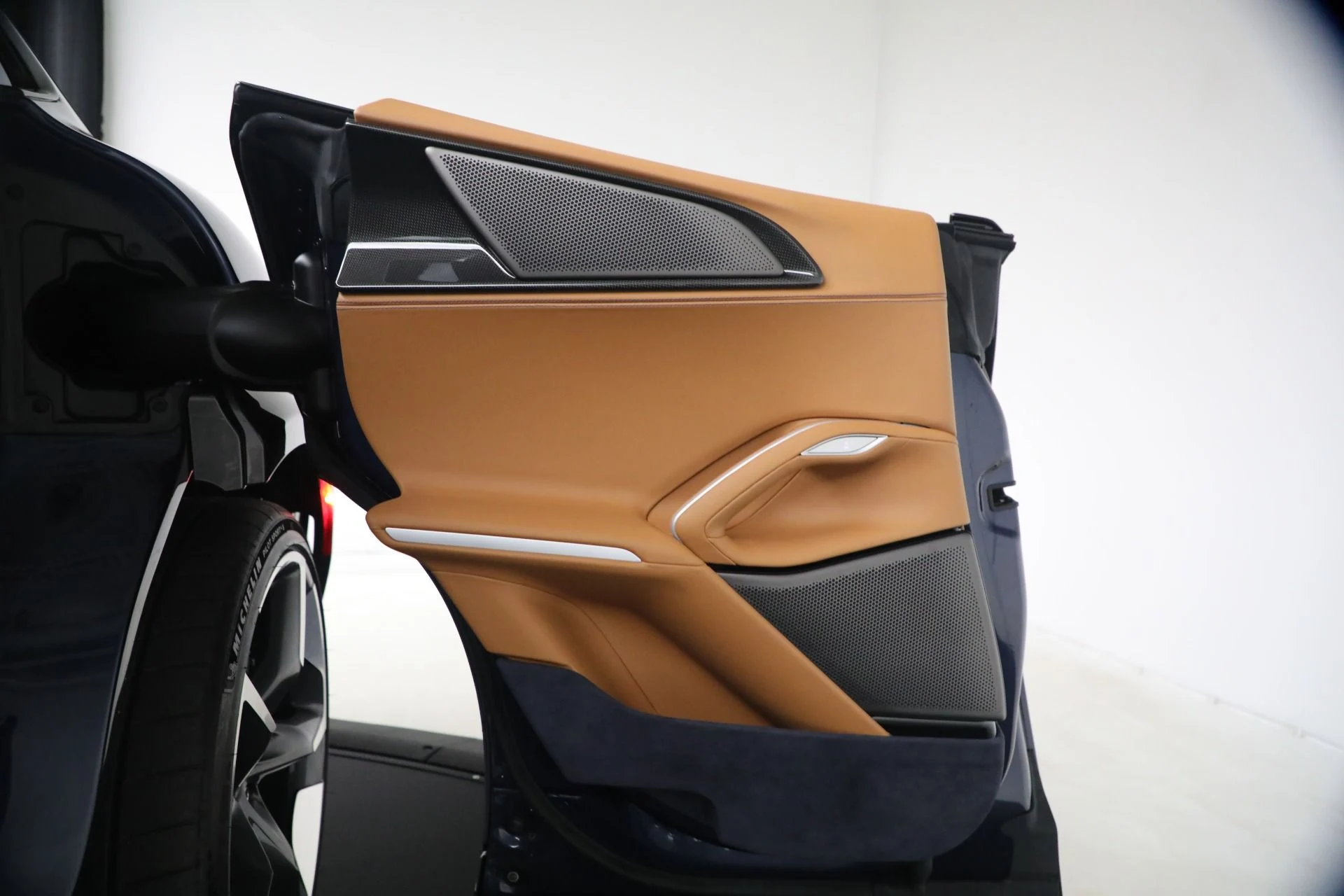 mph023_3930076835_Used_2025_Ferrari_Purosangue_1773254154_c112eafd88