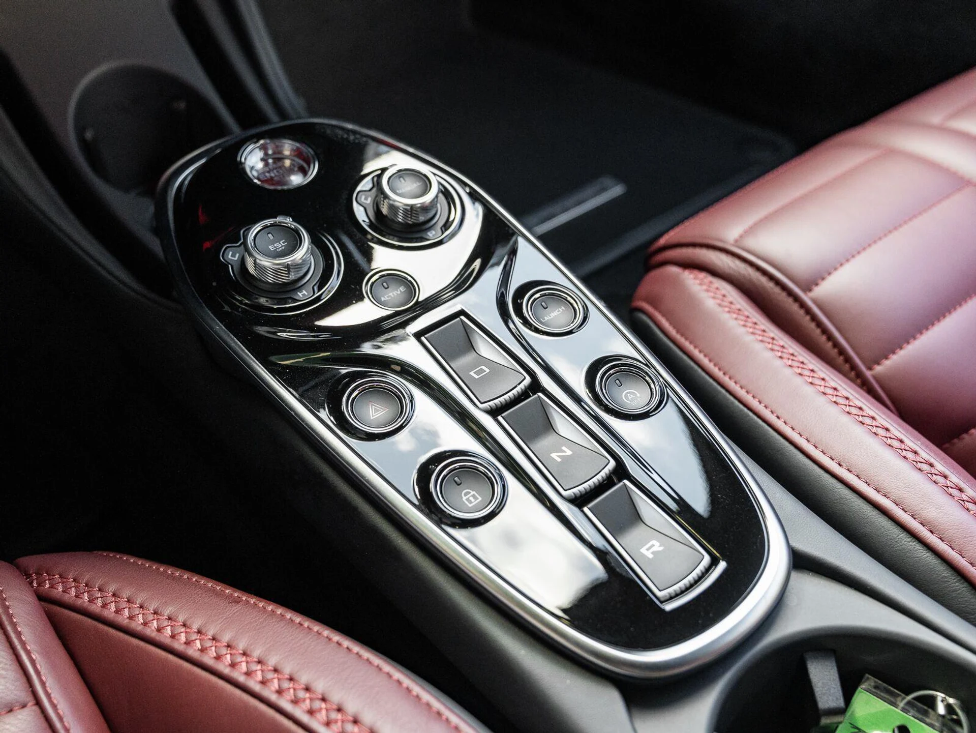 mph023_393515127_Used_2025_Mc_Laren_GTS_Performance_1784923327_be513f04dd