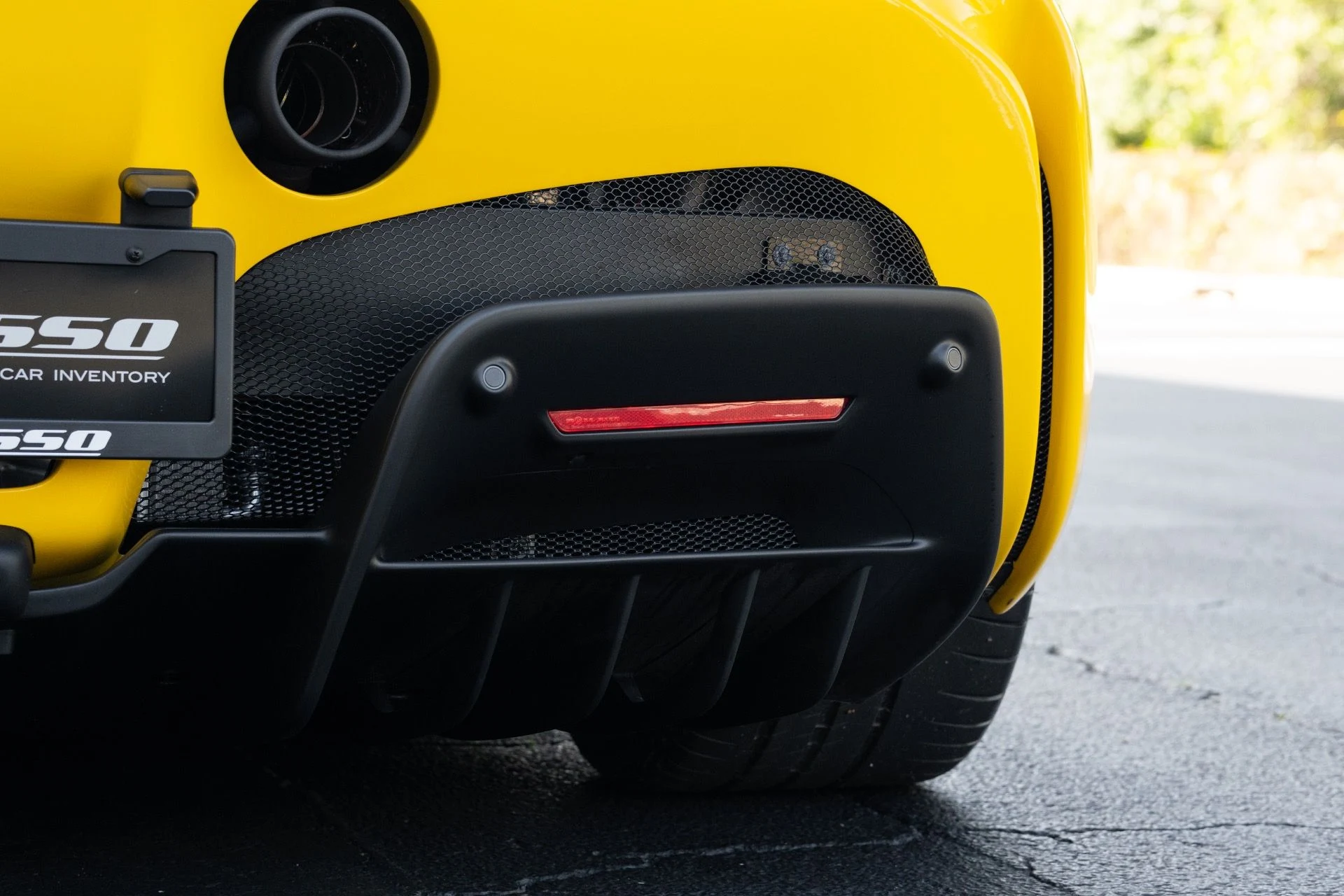 mph023_3938797417_Used_2025_Ferrari_SF_90_Spider_1772646640_36735fc60c