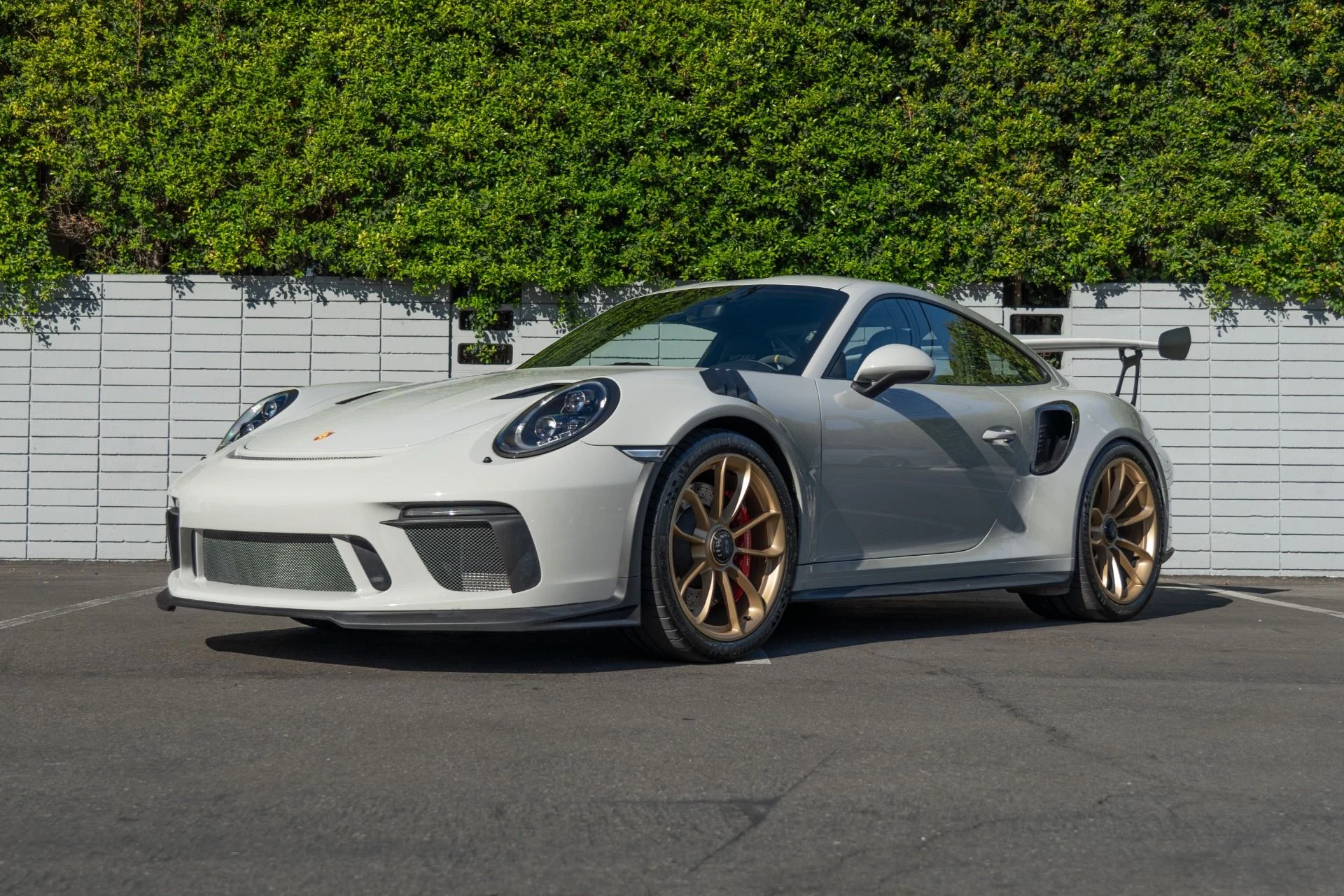 mph023_3940393414_Used_2019_Porsche_911_GT_3_RS_1759431879_fb7928a0db