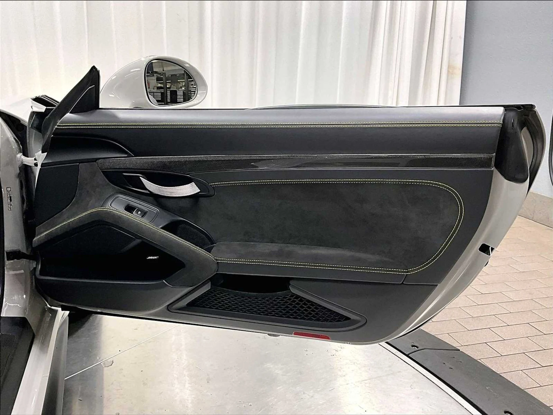 mph023_394711105_c111e5888e427f98efb191839ae358a0x_d849979a93