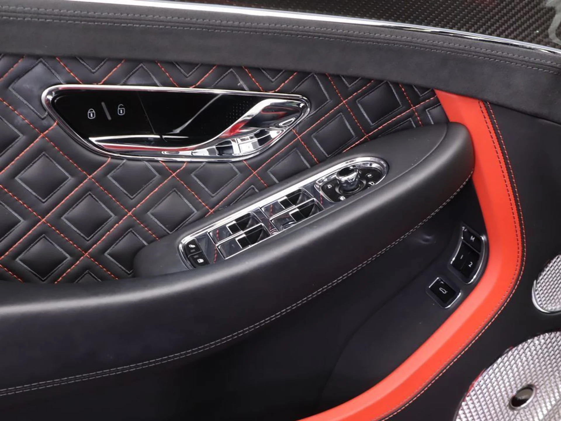 mph023_3949195588_used_2024_bentley_continental_gtmullinerw12coupe_8119_22988446_24_1024_8bd6e3bb09