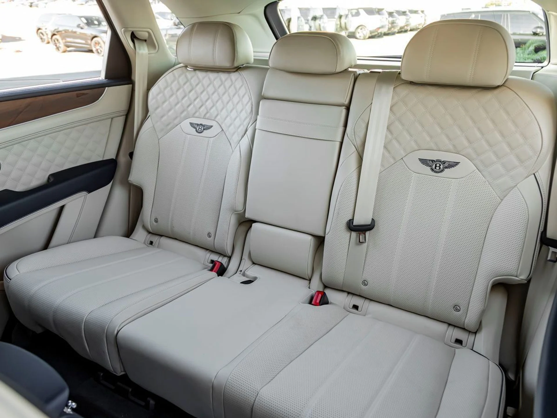 mph023_3956211899_24_5b6a559f9a