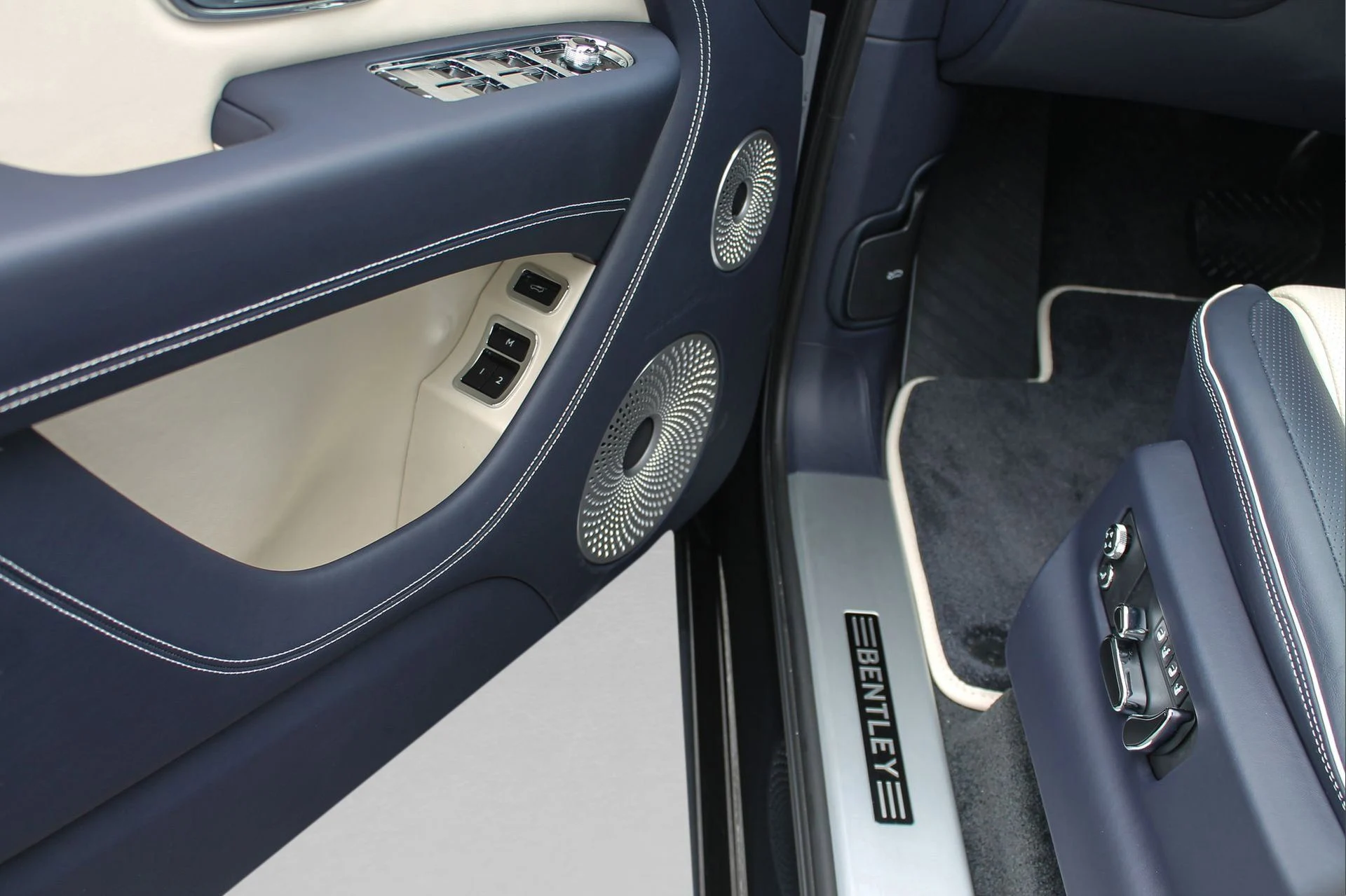 mph023_3957097731_67af5060b0174b5ebe2e36d537b121f9_4fd2bc5772