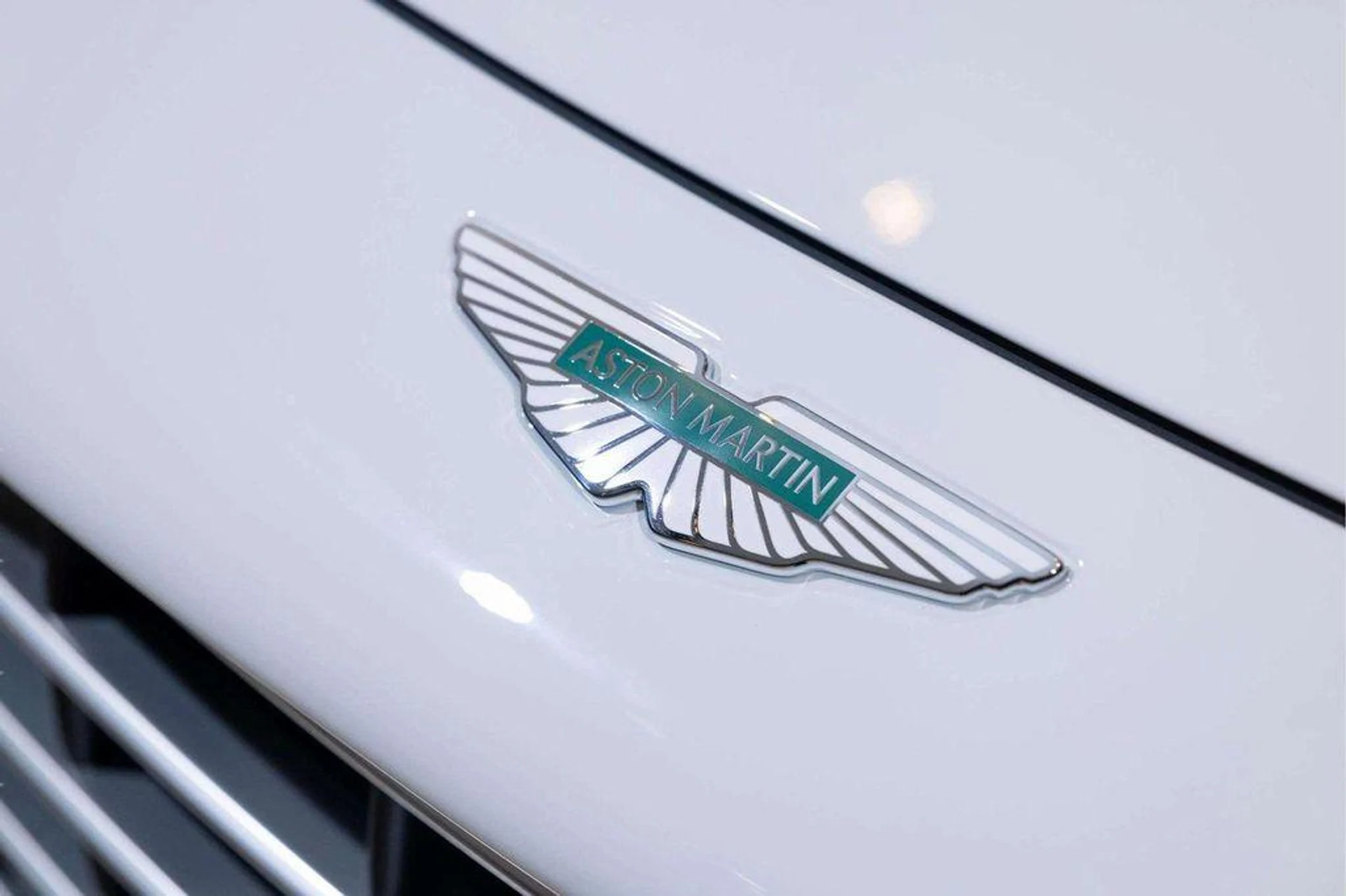 mph023_3968540669_0d_UZ_Drf_Fd_B3d_KIVMY_Xfy_YL_Ri_Aq4_65f2f700c0