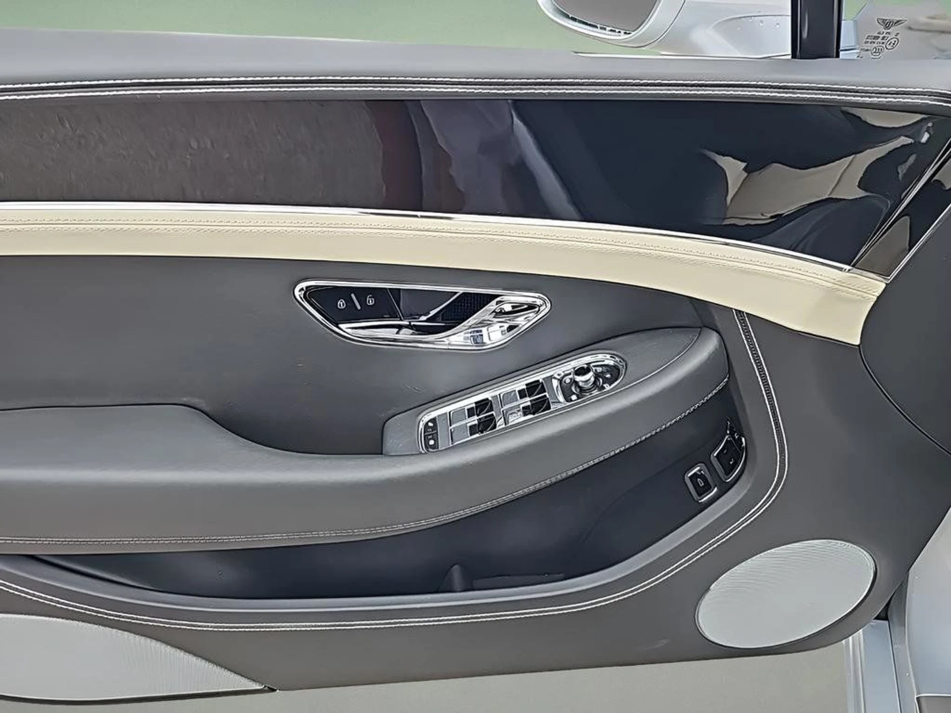 mph023_3975788964_eb4ebd17ee4d43a9842722fef50714eb_c6bf5873e5