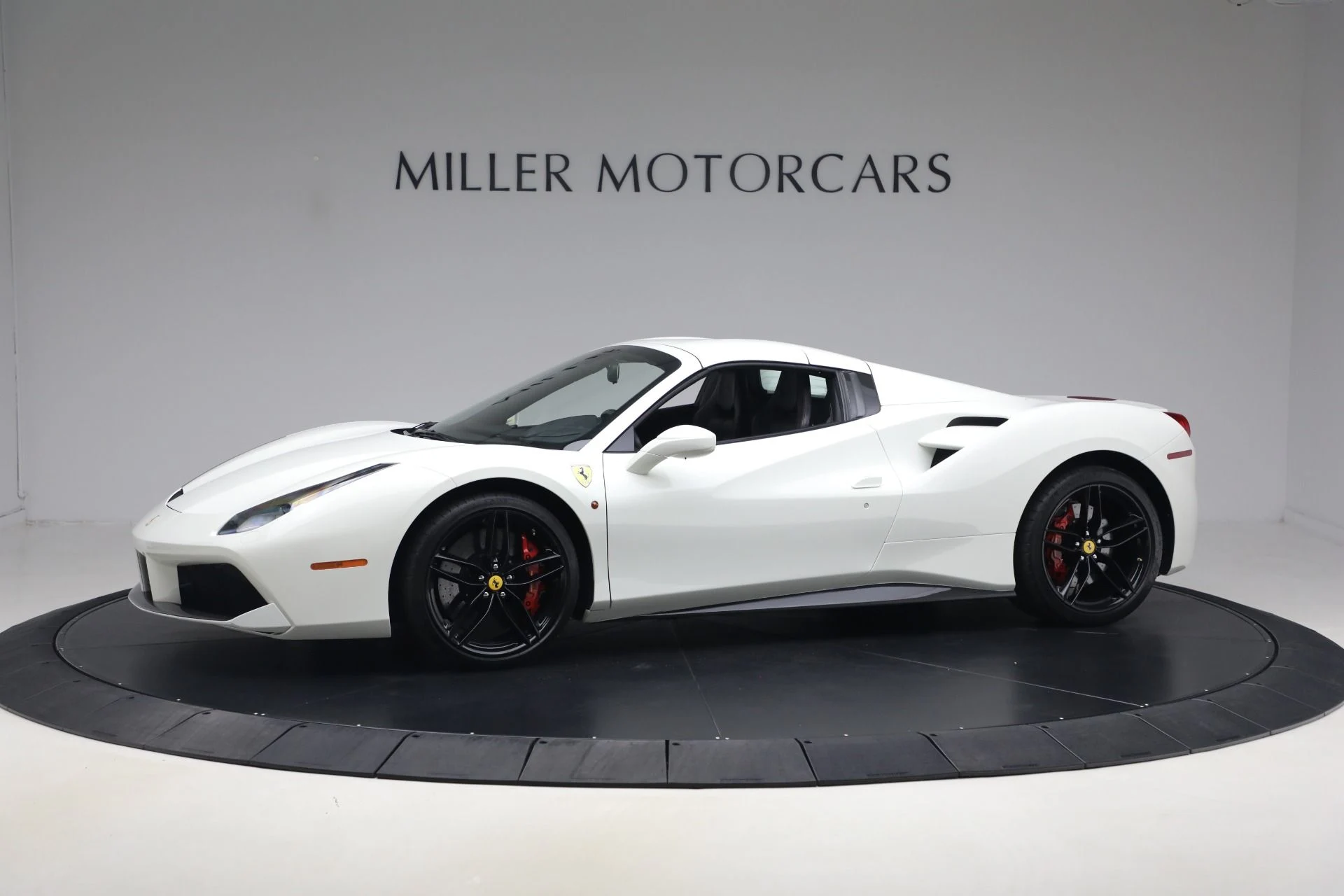 mph023_3975804770_Used_2016_Ferrari_488_Spider_1789756866_1c356fcee9