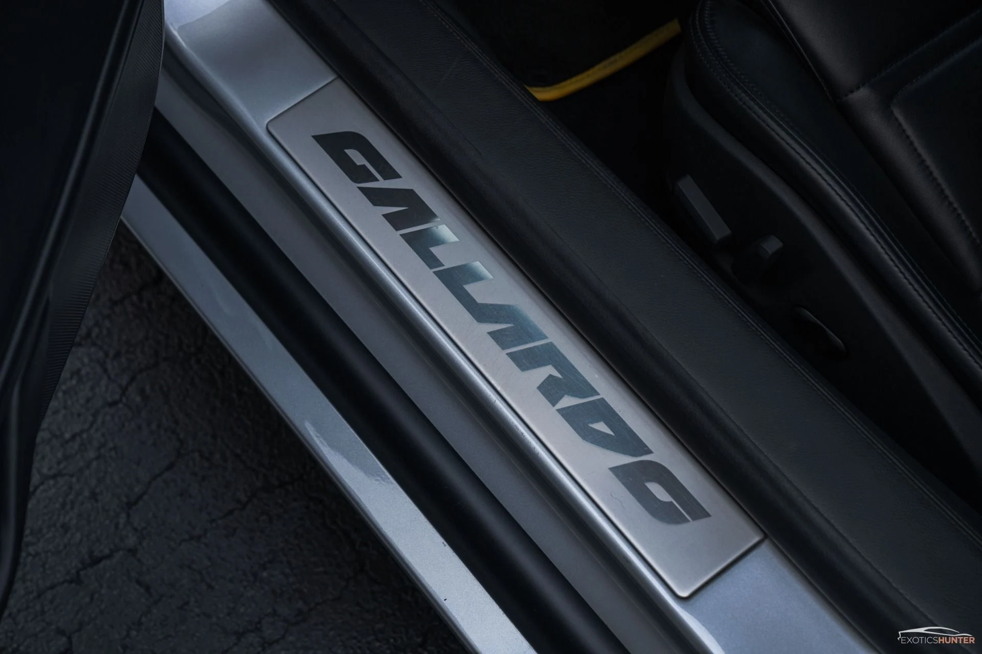 mph023_3975902555_Used_2010_Lamborghini_Gallardo_LP_560_4_in_Grigio_Telasso_w_Carbon_Ceramic_Brakes_1762876983_3fa1759ffc