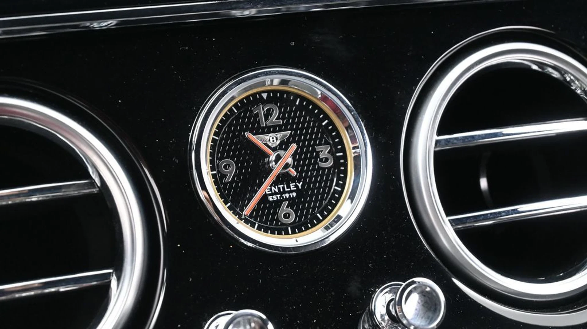 mph023_3985587466_39592dff80fa30db0de0b206b3274f82x_020224d020