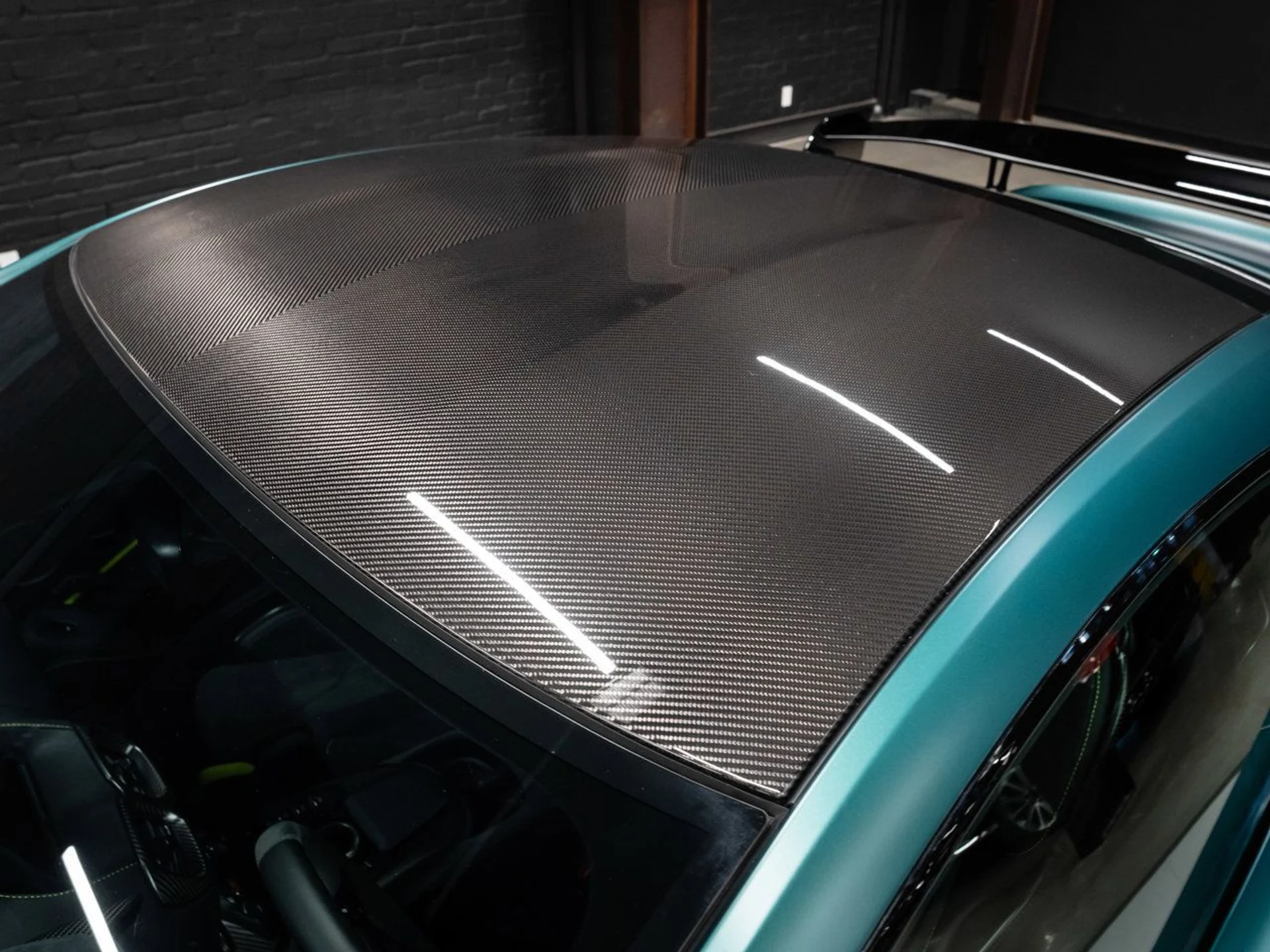 mph023_3999990727_aston_martin_vantage_2023_20ed32d458
