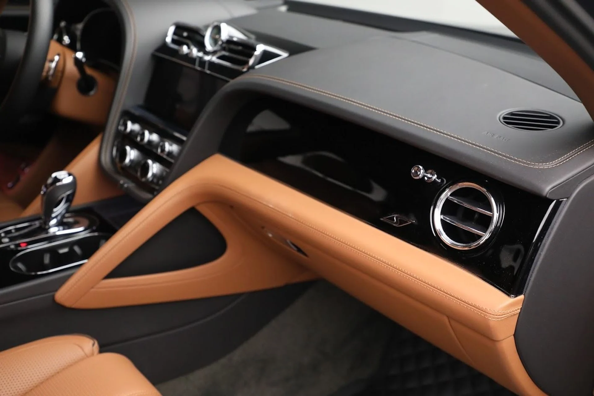 mph023_4001669145_Used_2023_Bentley_Bentayga_S_V8_f23bdd7cbc