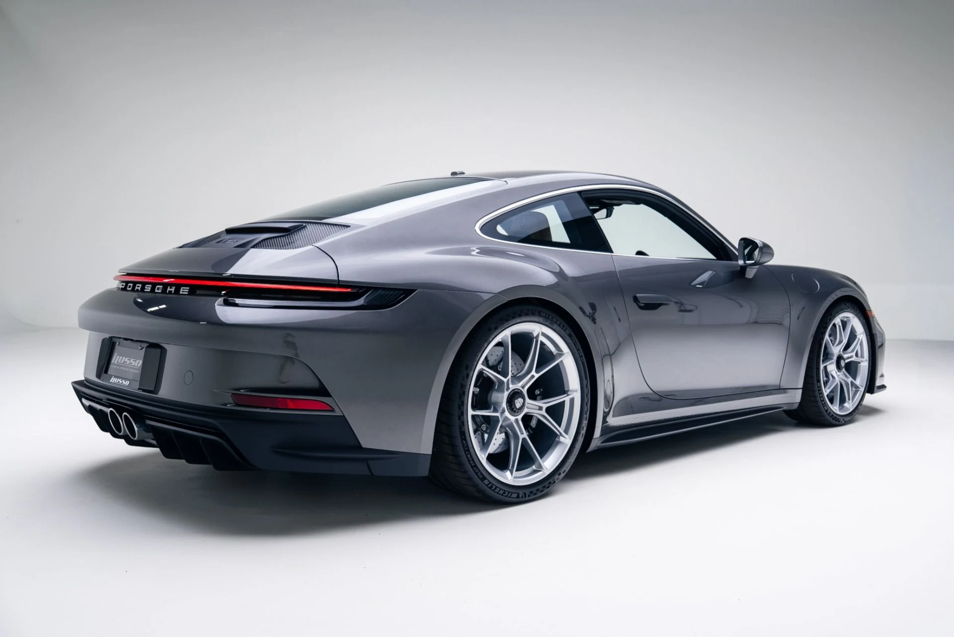 mph023_4002067956_Used_2024_Porsche_911_GT_3_1764979904_6d1790cb53