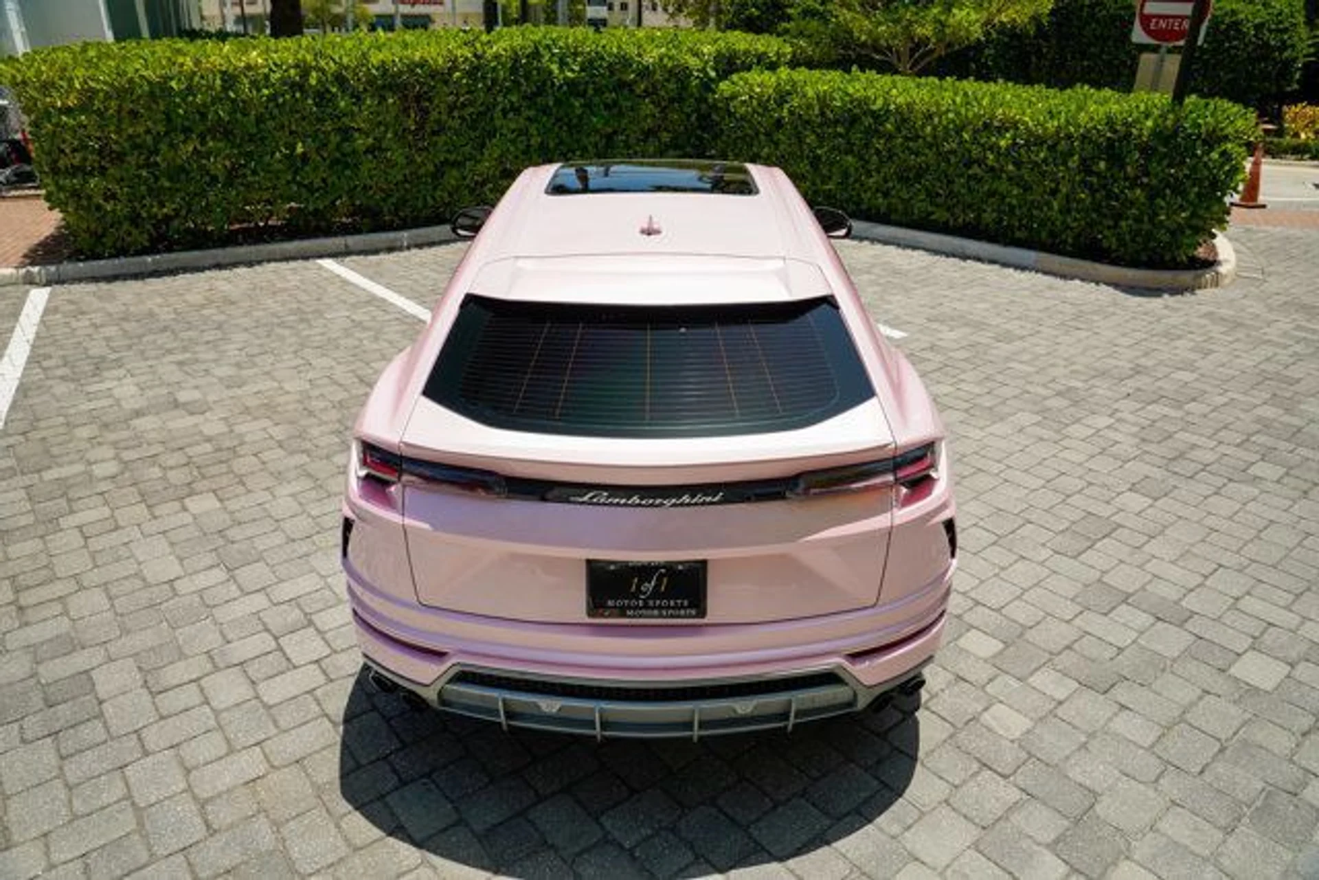 mph023_4004505238_used_2021_lamborghini_urus_awd_14354_22713615_24_640_dd38716bcf