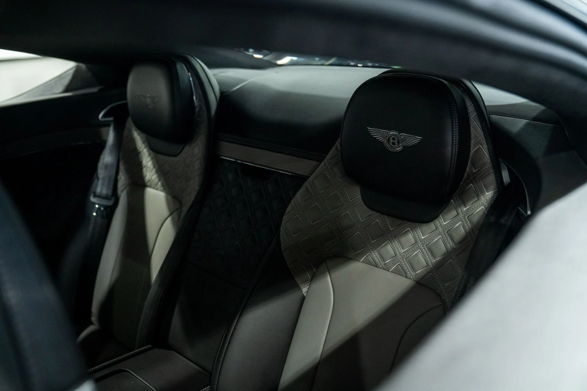 mph023_4005417000_Used_2022_Bentley_Continental_GT_V8_1769449336_981148b5ea