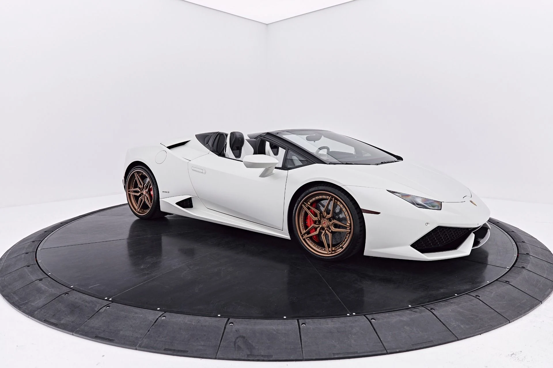 mph023_4006096484_Used_2017_Lamborghini_Huracan_1786741690_eefa862296