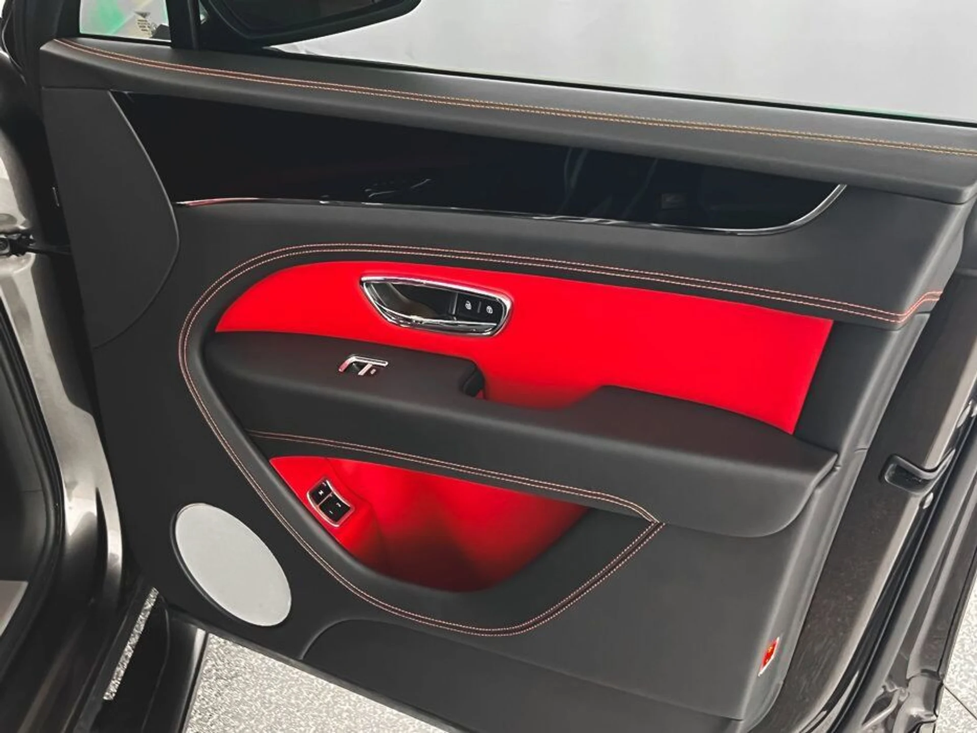 mph023_4011358475_e06043ba848c124900a98f5277c54549x_feafdab17e