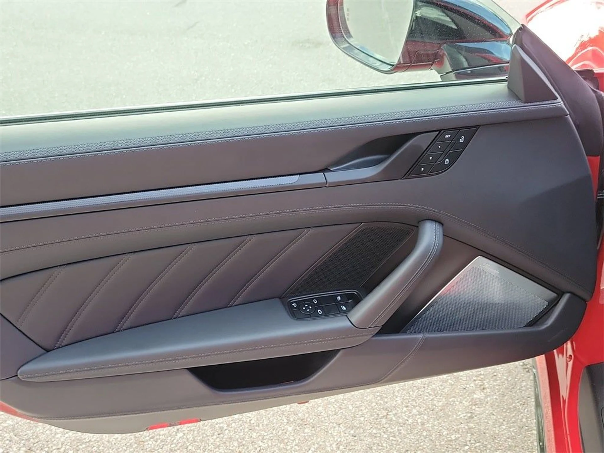 mph023_4015946229_24_a153877873