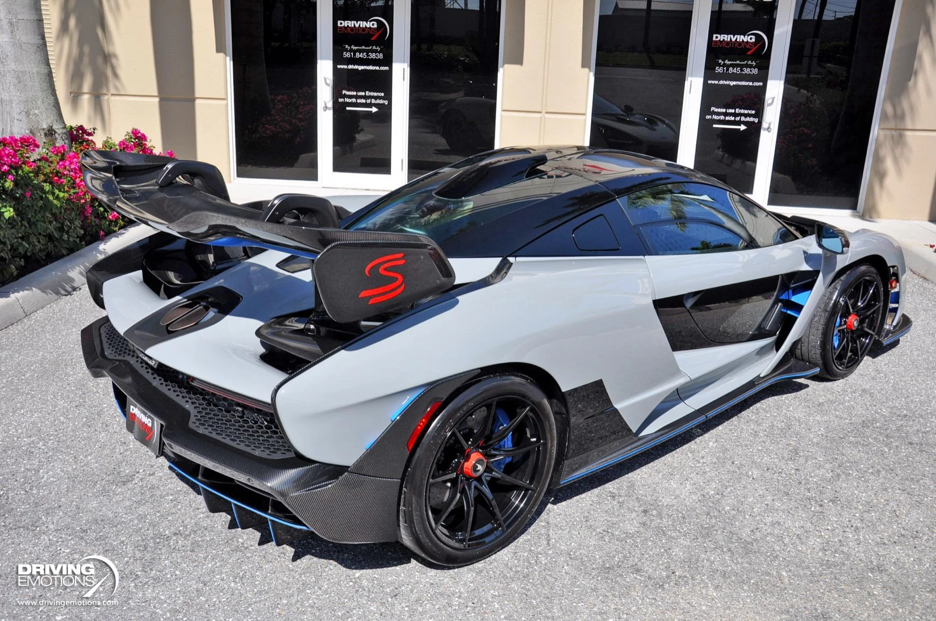 mph023_4023519666_683_p24_l_b0f2bf2999