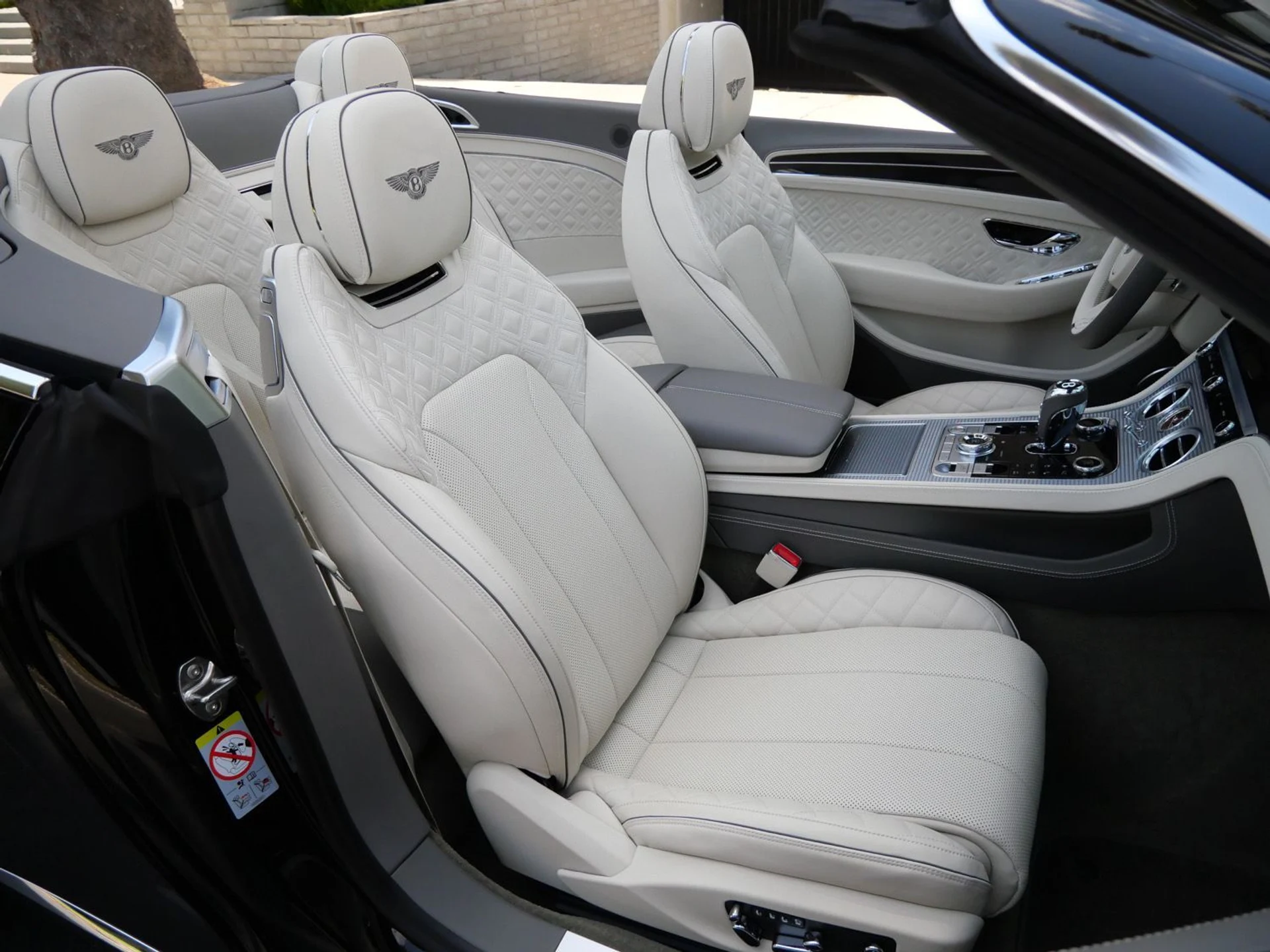 mph023_403106628_48f367cc183c16e7ce3d0b950f934cc8x_1d24372c57