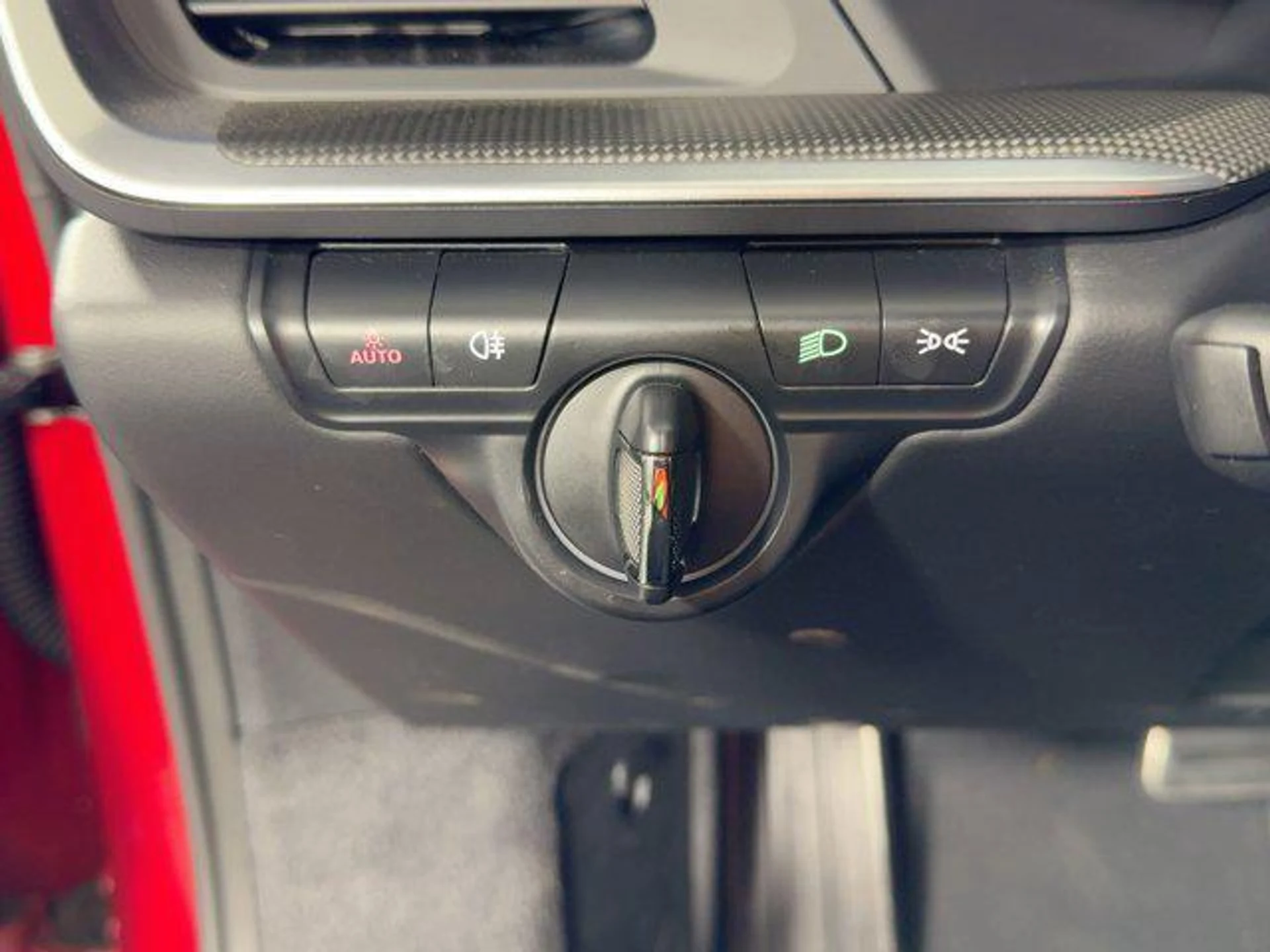 mph023_4032001368_M_Hcf_ZQ_Ee_NEO_7_B2_plakwze_U_n_MY_37890c5662