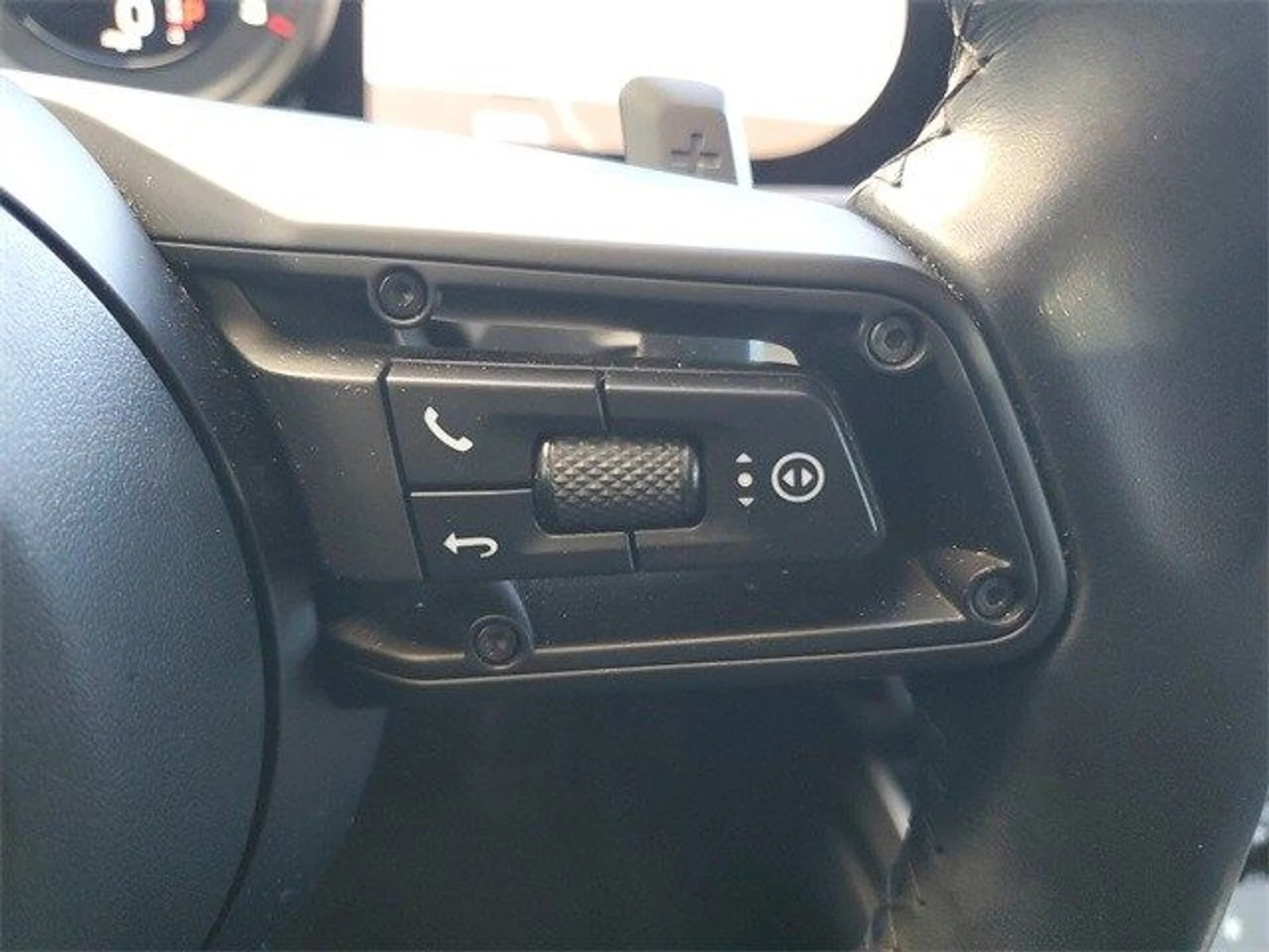 mph023_4032749008_57a58097e5b05d90b8cef08145759988x_efb3ba37bb